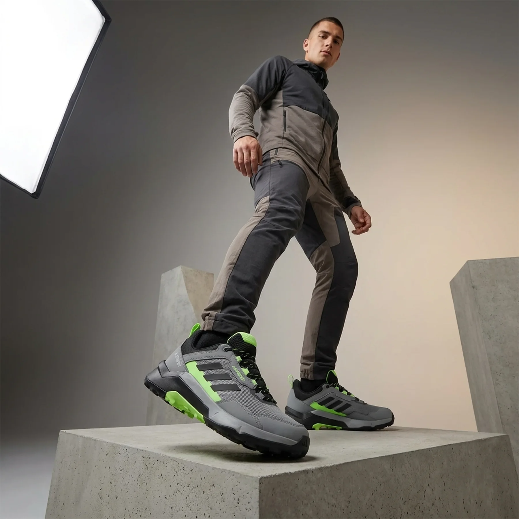 Чоловічі кросівки для туризму adidas Terrex Ax4 IF4868