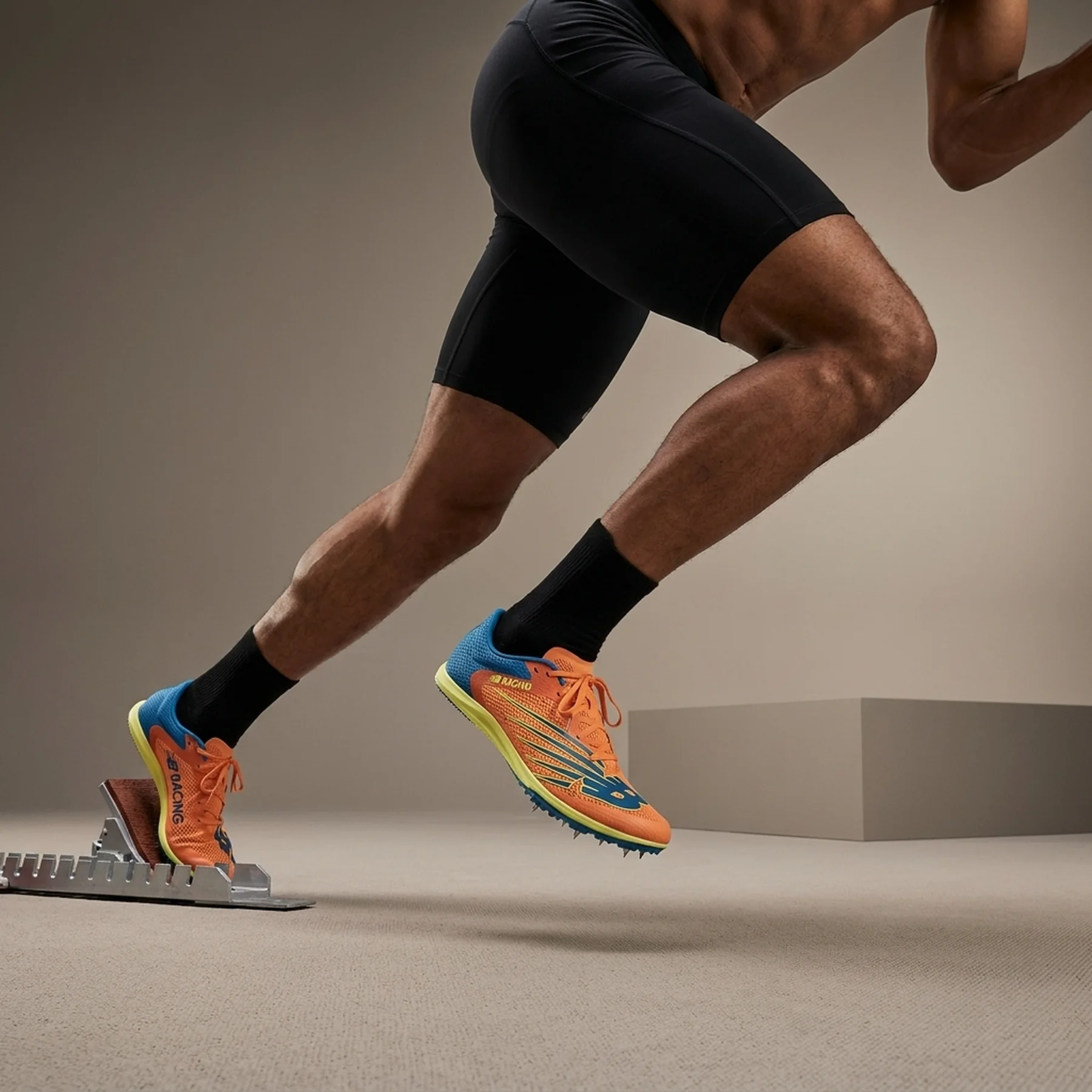 Чоловічі кросівки New Balance з металевими шипами 46,5