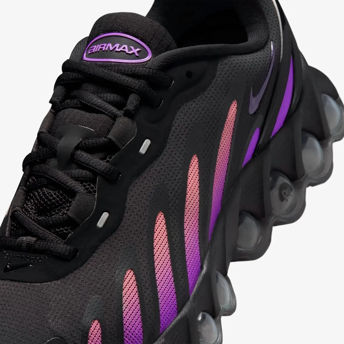 Чоловічі кросівки NIKE AIR MAX DN8 IH4119-010 — Взуття