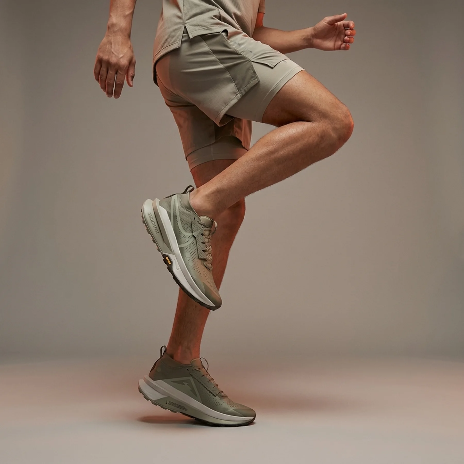 Чоловічі кросівки NIKE ZOOMX ZEGAMA TRAIL 2 FD5190-301