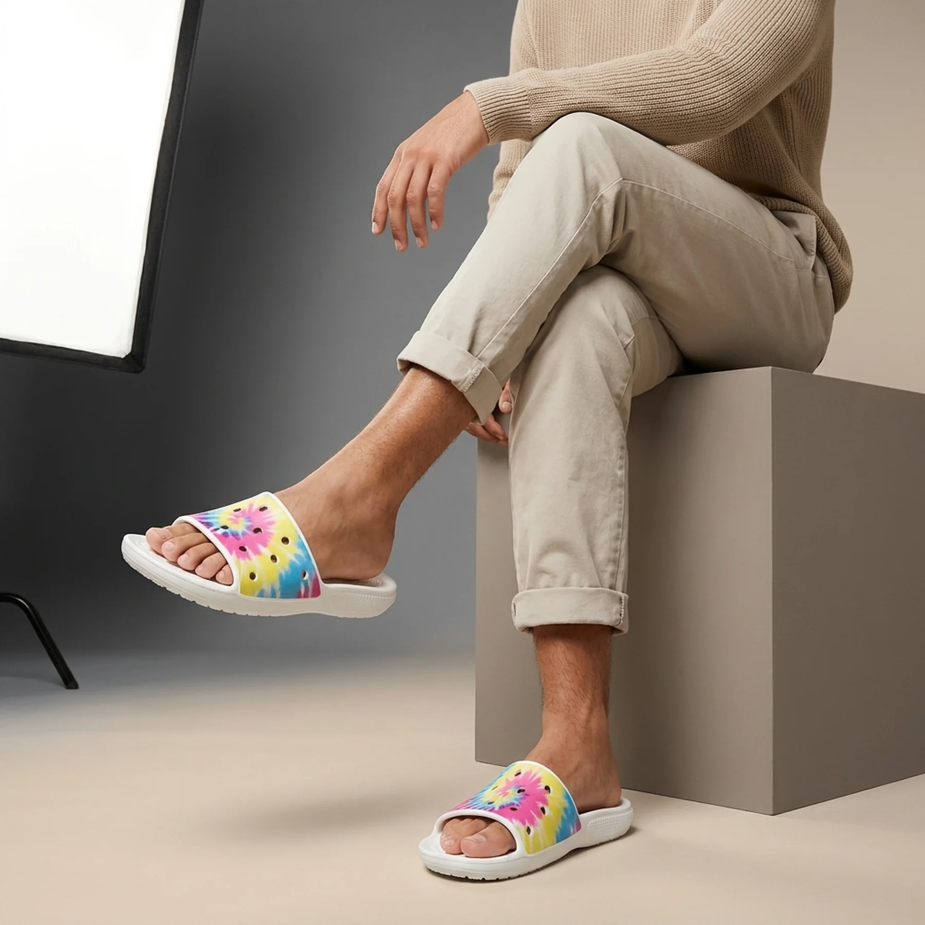 Чоловічі шльопанці Crocs Tie-Dye Graphic Slide 1159806664