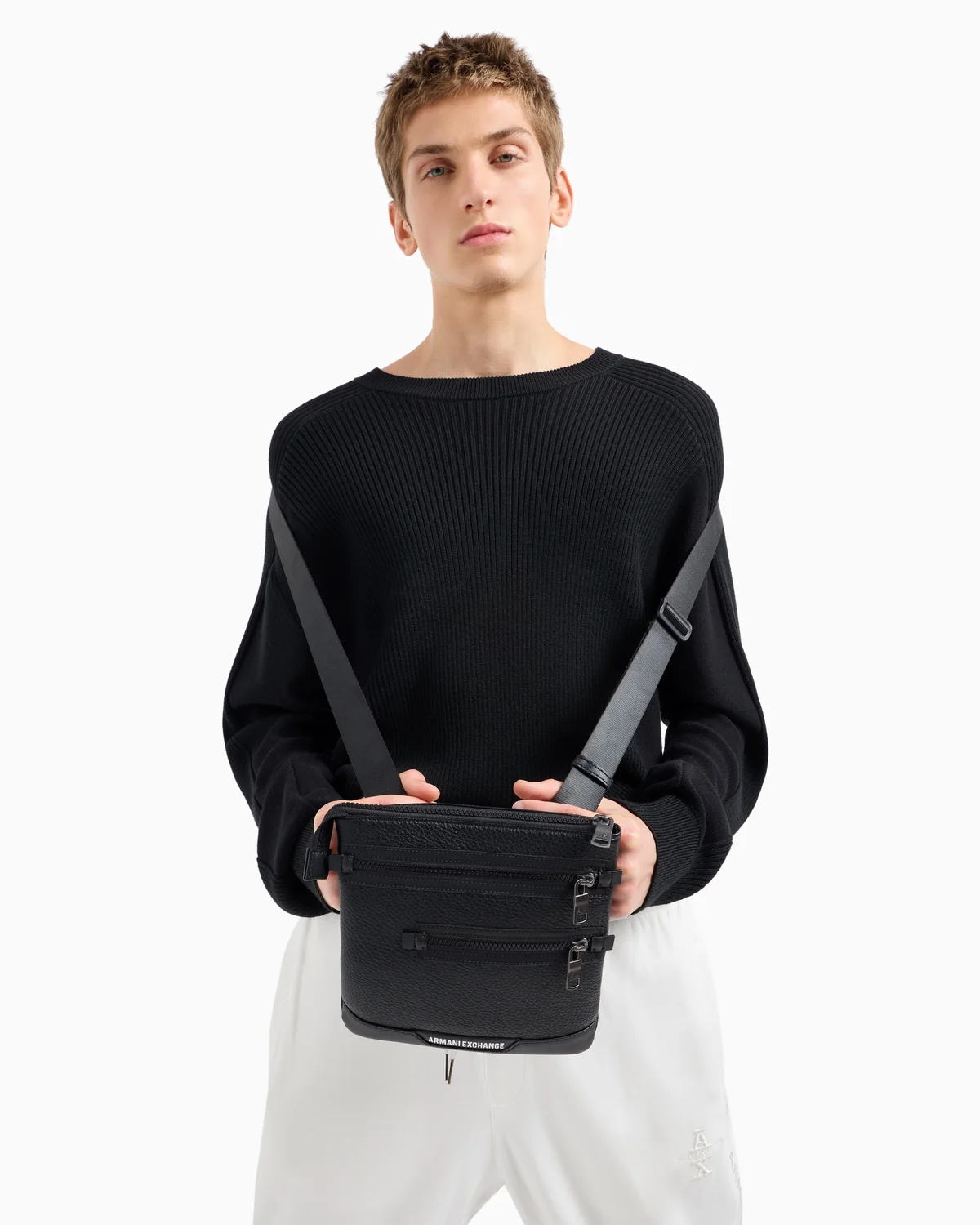Чоловічі сумки Armani Exchange через плече 1159832549 (Чорний One size)
