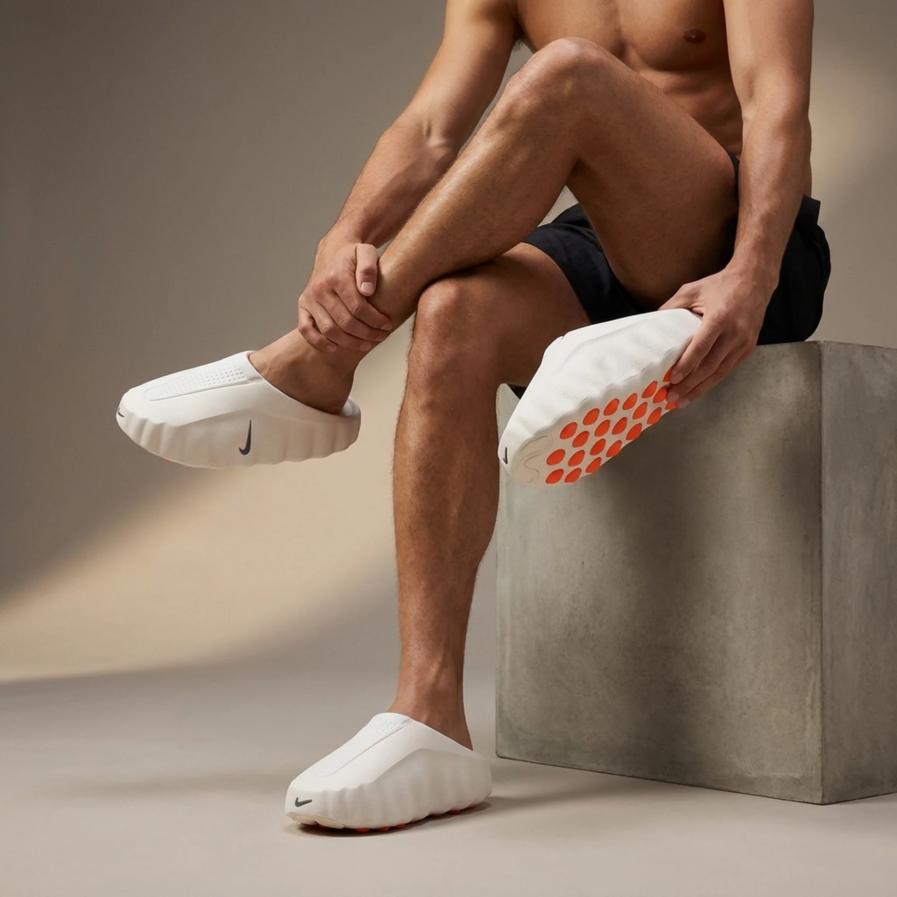 Чоловічі тапочки Nike Mind 001 'Sail'