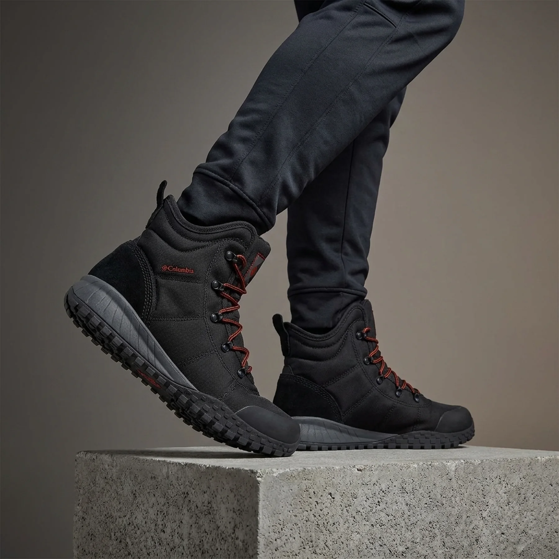 Чоловічі зимові черевики Columbia FAIRBANKS OMNI-HEAT (BM2806 010) 44.5 (29.5 див.)
