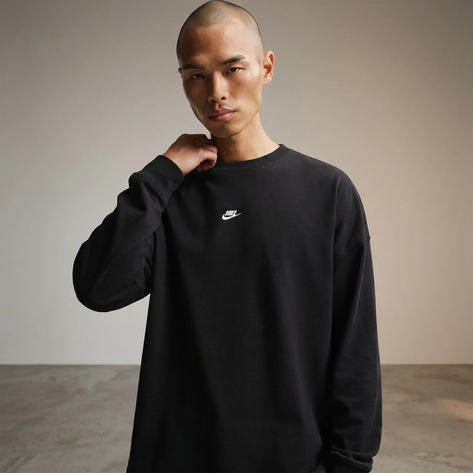 Чоловічий лонгслів NIKE SPORTSWEAR CLUB IF0747-010