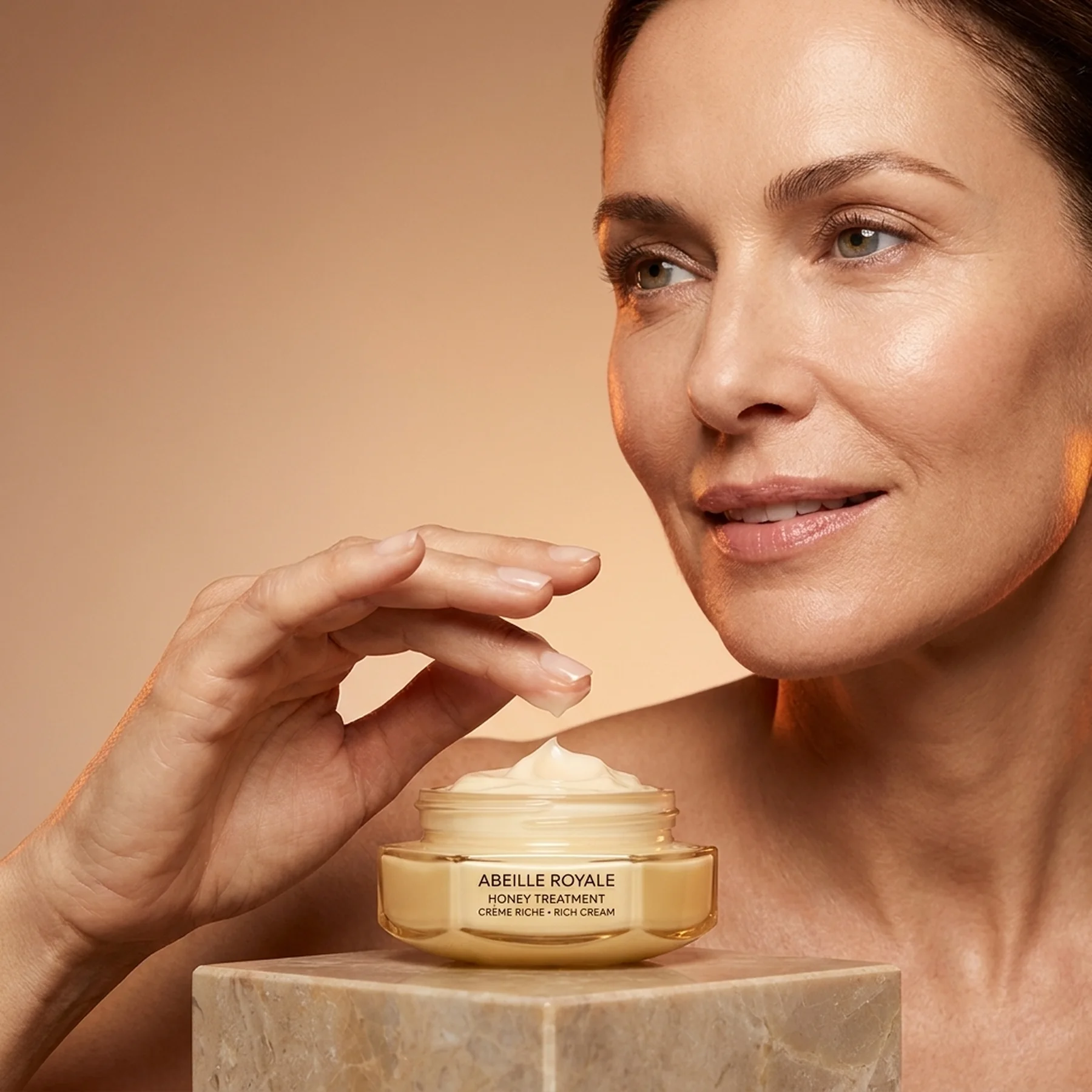 Дневной крем для лица c медом Guerlain Abeille Royale Honey Treatment Rich Cream 50 мл