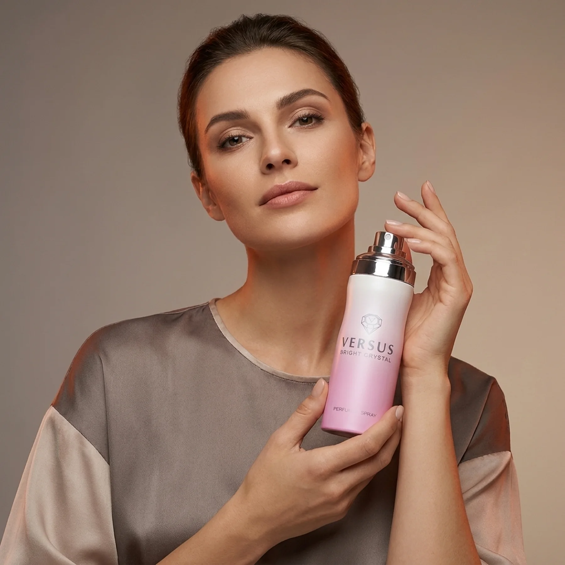 Дезодорант для женщин Fragrance World Versus Bright Crystal 200 мл