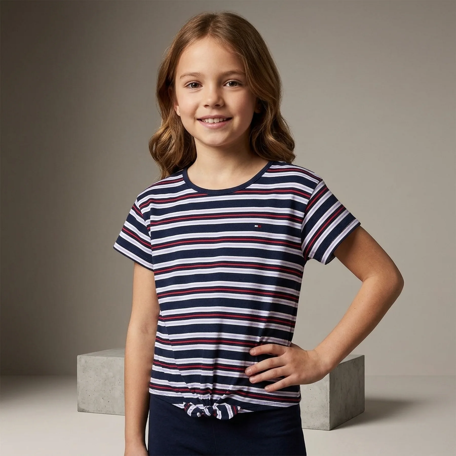 Дитяча футболка Tommy Hilfiger у смужку з вузлом 1159820632