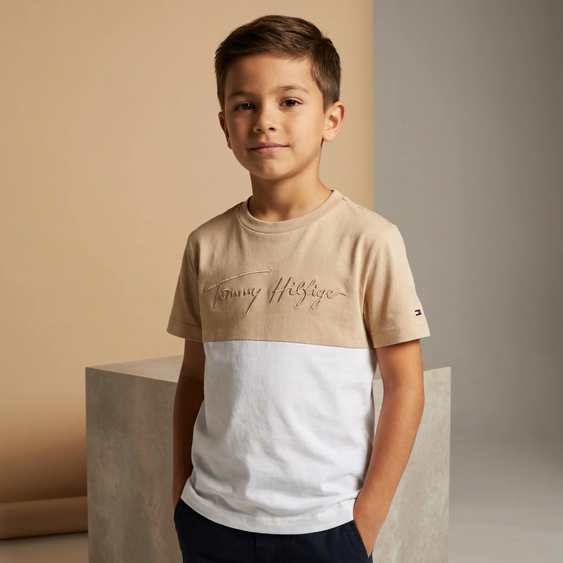 Дитяча футболка Tommy Hilfiger з вишитим логотипом 1159842777