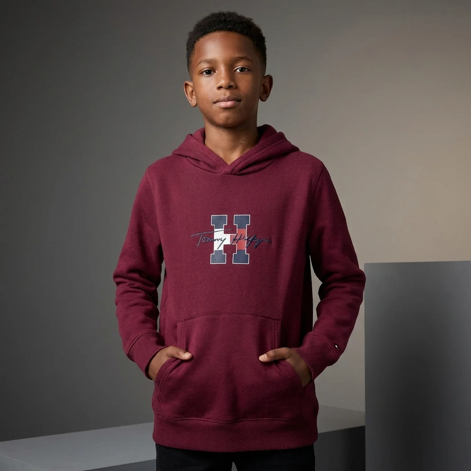 Дитяче худий на флісі Tommy Hilfiger з логотипом 1159842557 (Бордовий S)