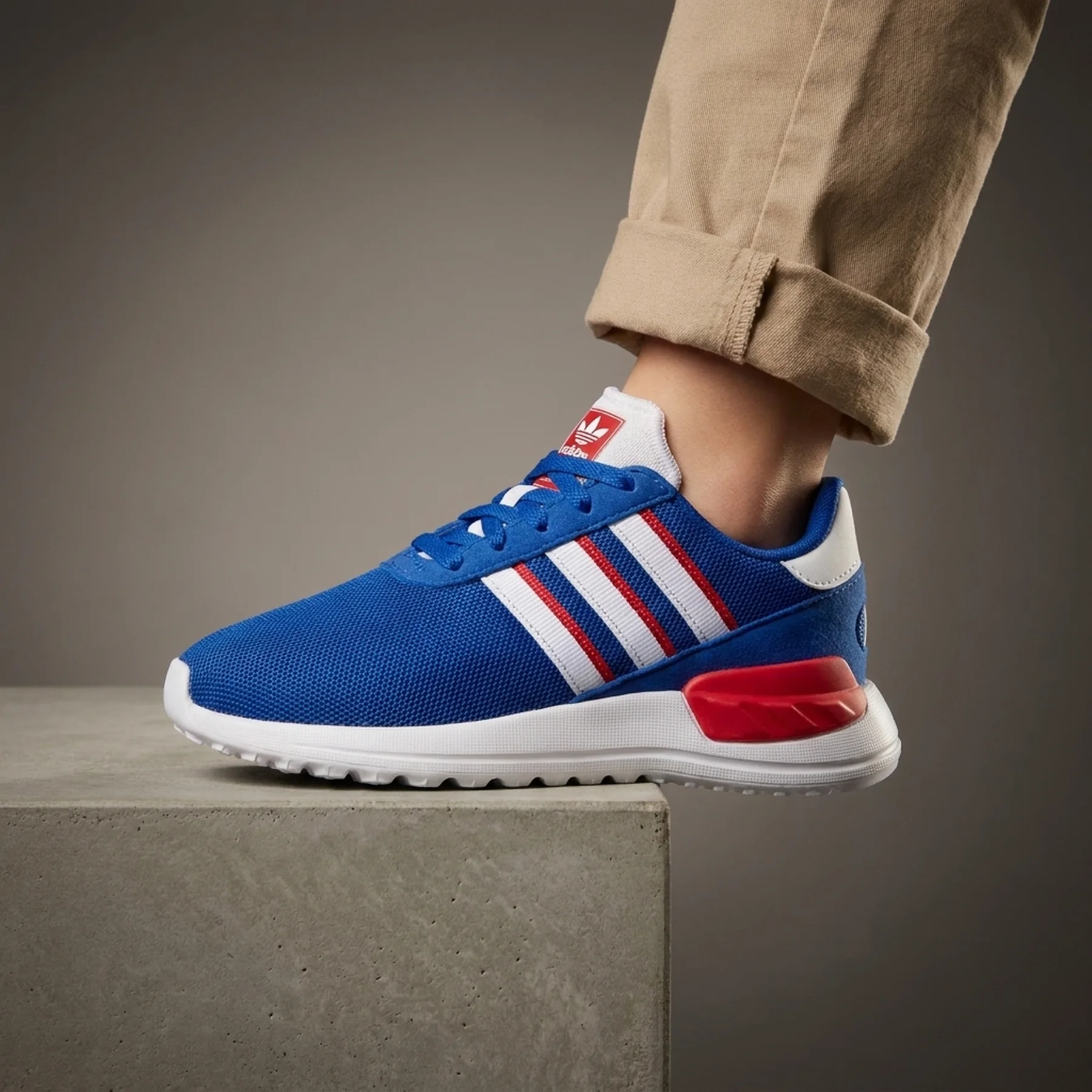 Дитячі кросівки Adidas LA Trainer Lite C FW0585