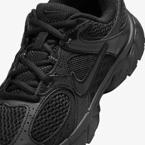 Дитячі кросівки NIKE V5 RNR (GS) HQ6411-002 — Взуття для хлопчика