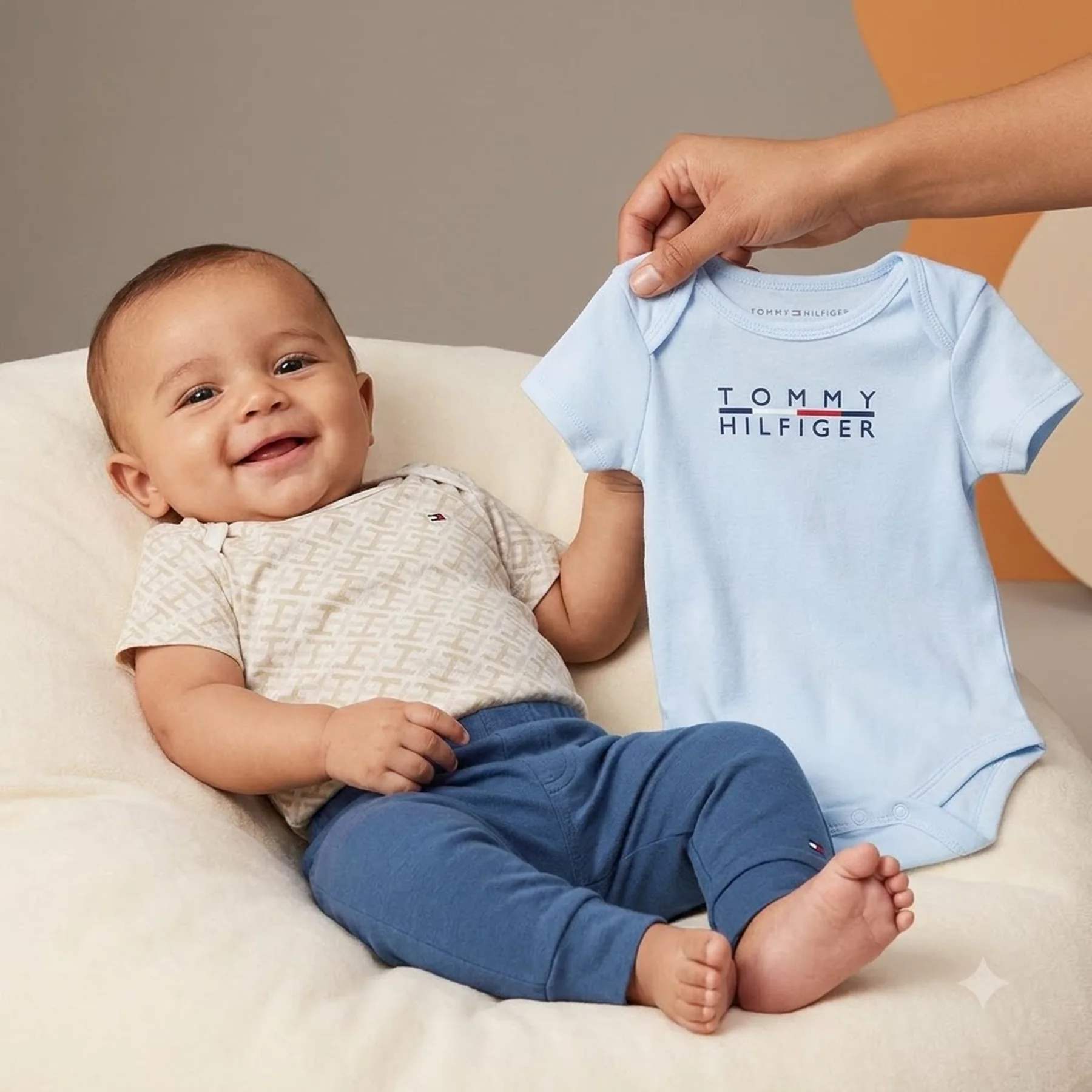 Дитячий комплект Tommy Hilfiger 2 боді та штани 1159819581