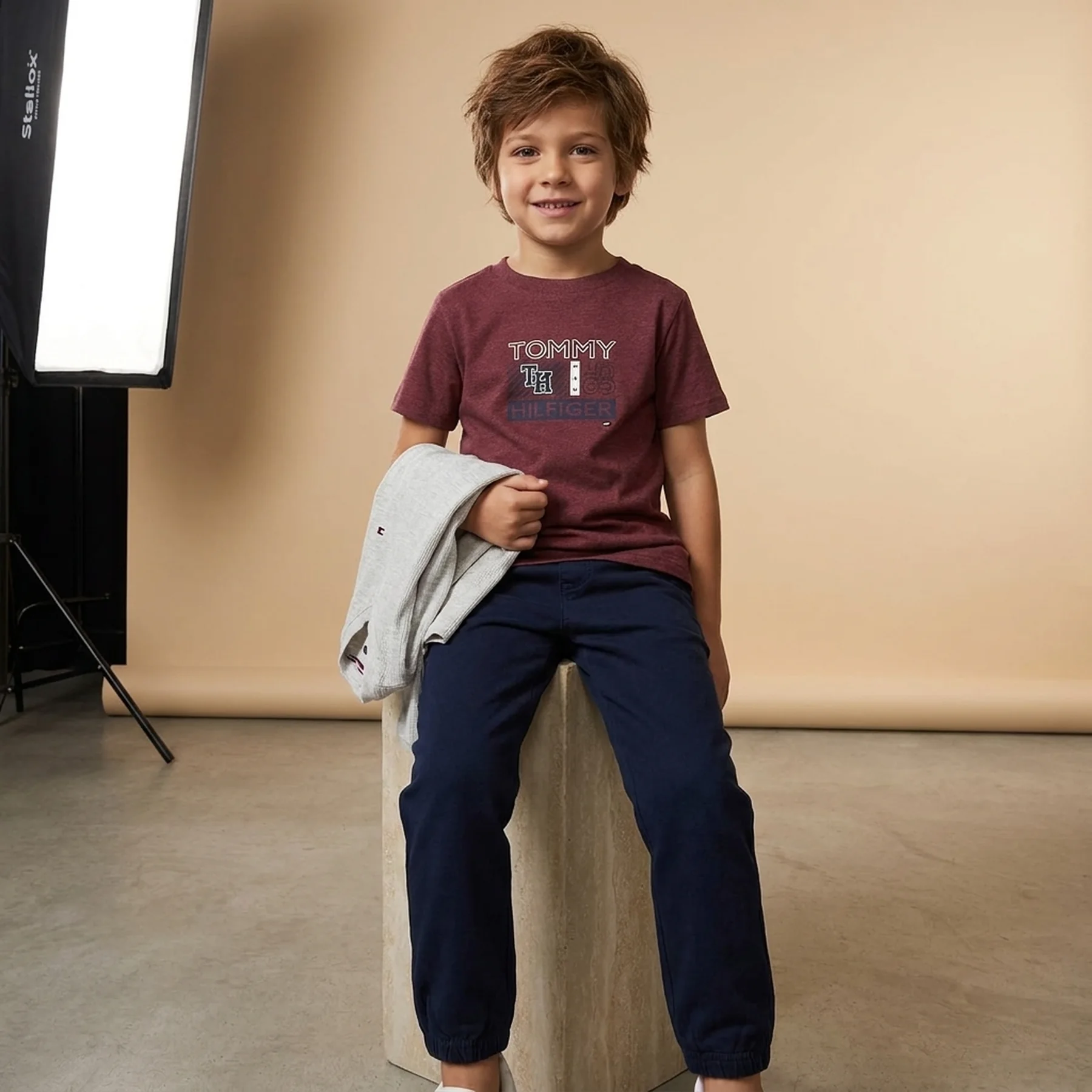 Дитячий комплект Tommy Hilfiger лонгслів, футболка та штани 1159842771