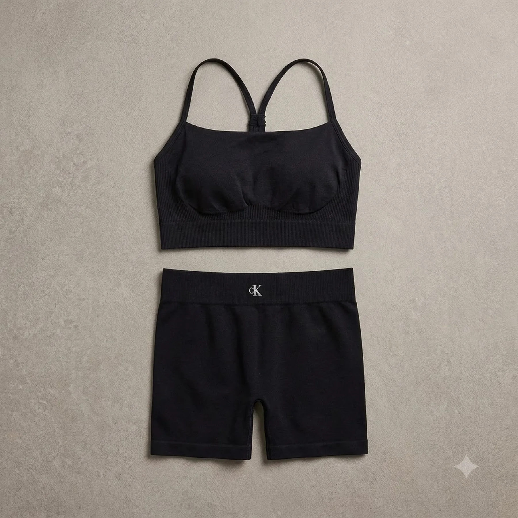 Дитячий спортивний комплект Calvin Klein топ та велосипедки 1159832428