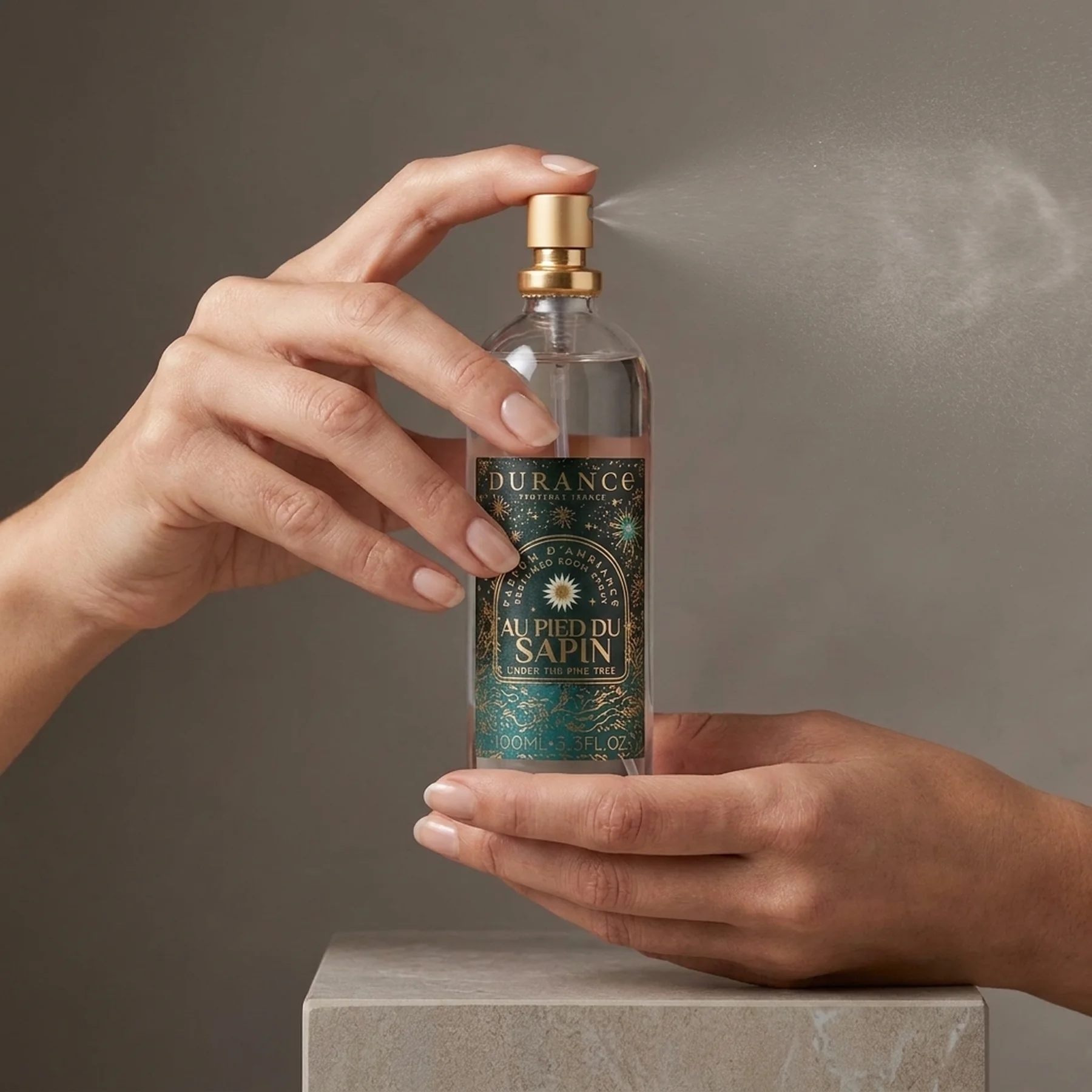 Духи для дома Durance Home Perfume 100 мл Біля підніжжя ялинки