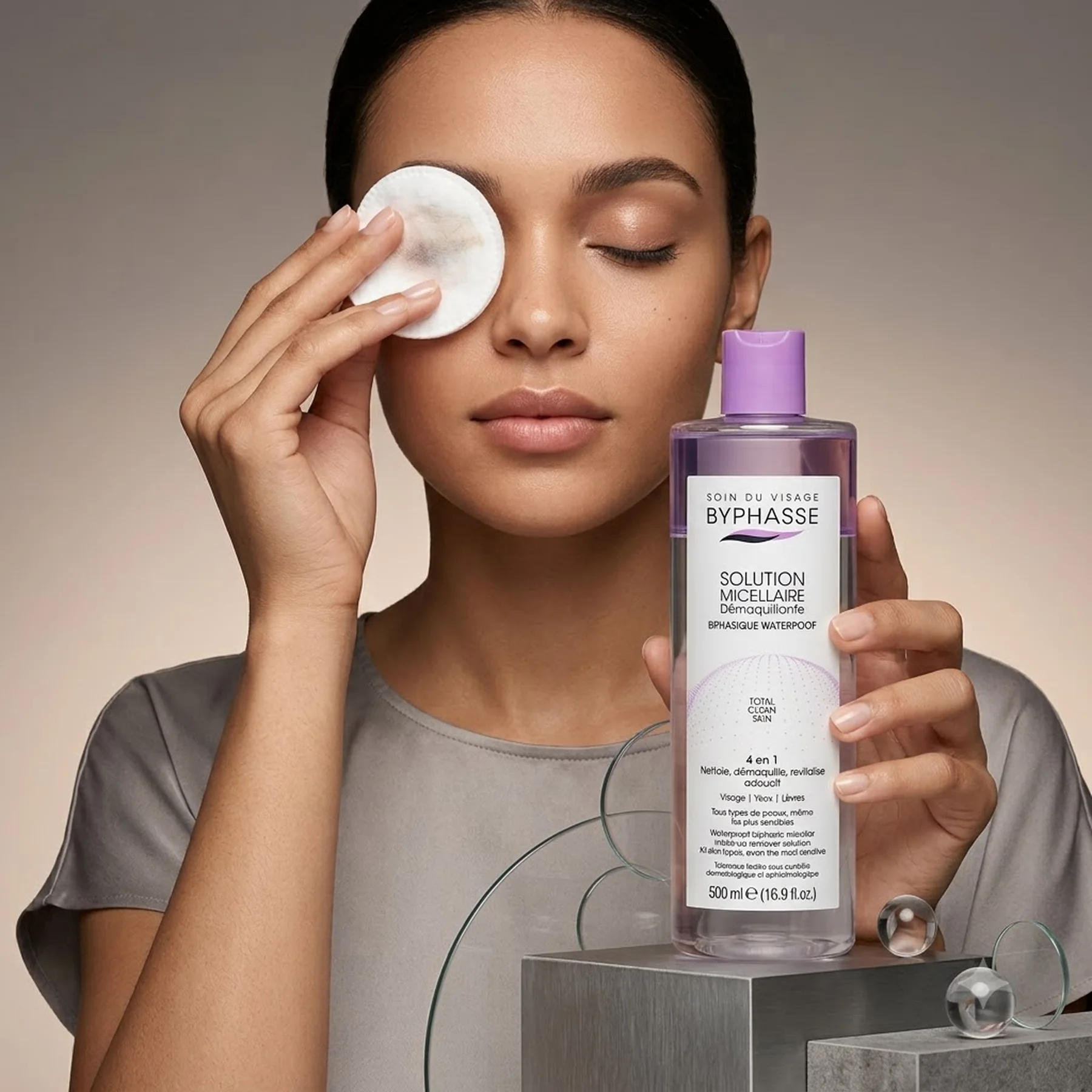 Двофазное мицелярное средство для демакияжа Byphasse Solucion Micelar Desmaquillante Bifasica Waterproof 500 мл