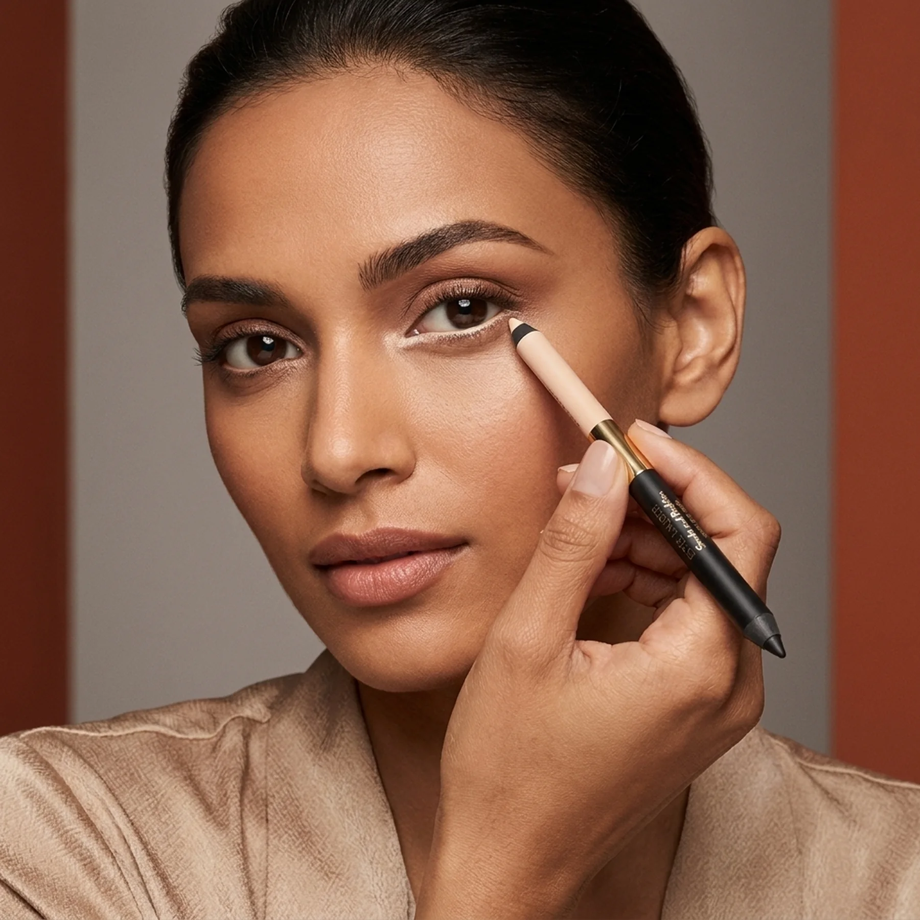 Двухсторонний карандаш для глаз Estee Lauder Smoke And Brighten Kajal Eyeliner Duo 1 г 04 Noir/Cream