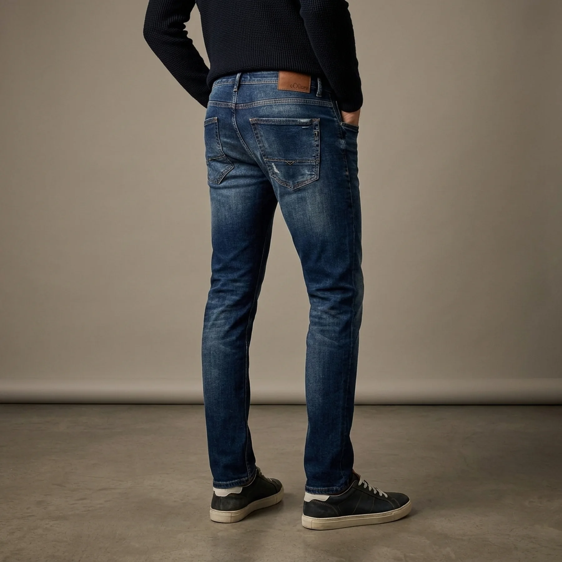 Джинси Trousers KEITH SLIM FIT 130.11.899.26.180.2042846-57Z4 s.Oliver 30/34 Темно-синій