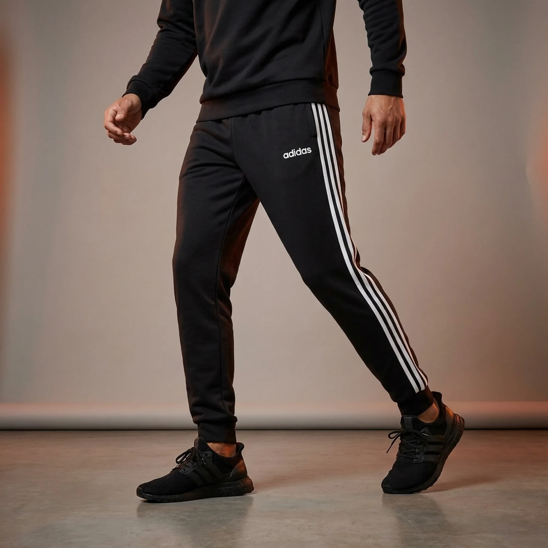 Джогери чоловічі Essential 3-Stripes French Terry JD1881
