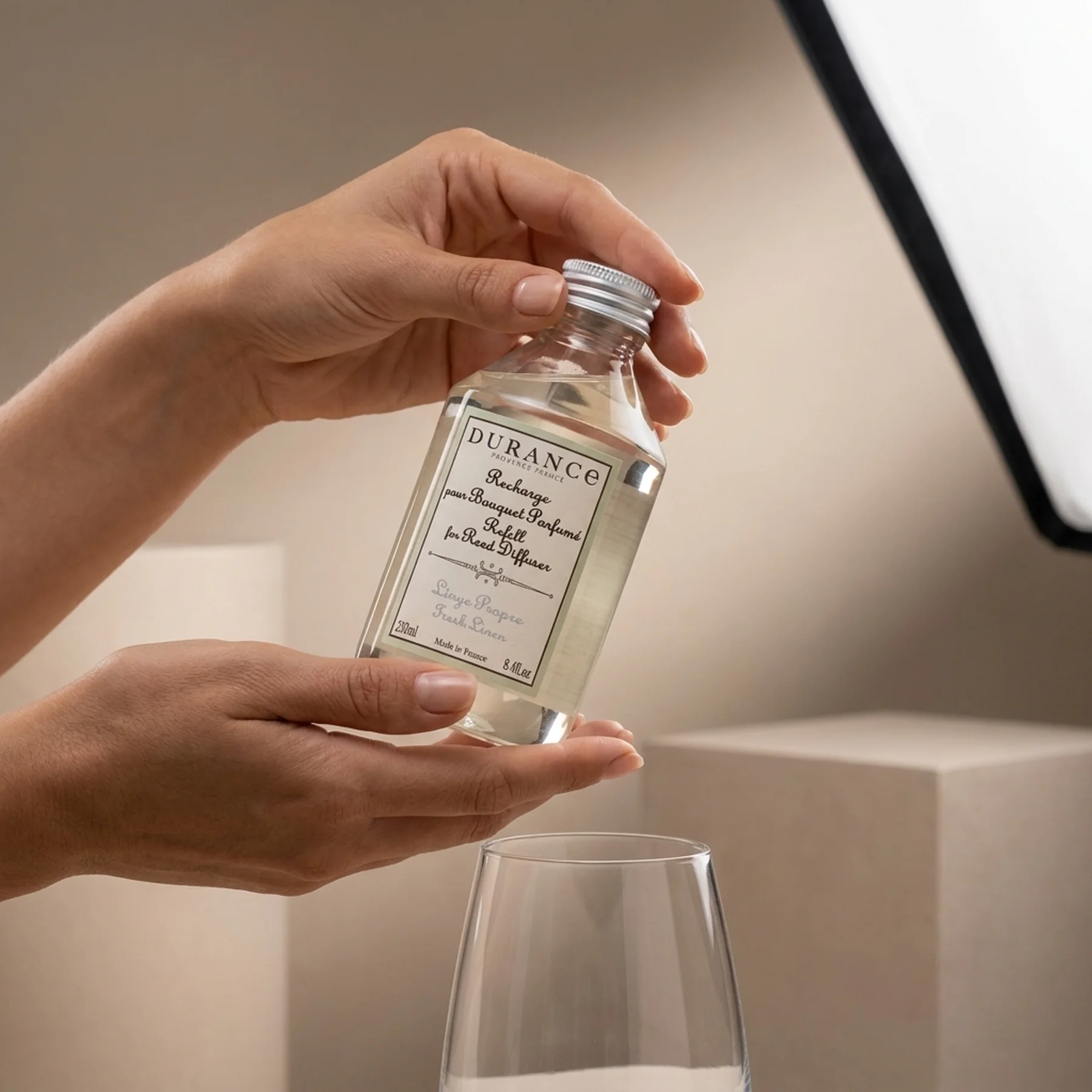Эссенция для аромадиффузора Durance Refill for Scented Bouquet 250 мл Свіжа постільна білизна