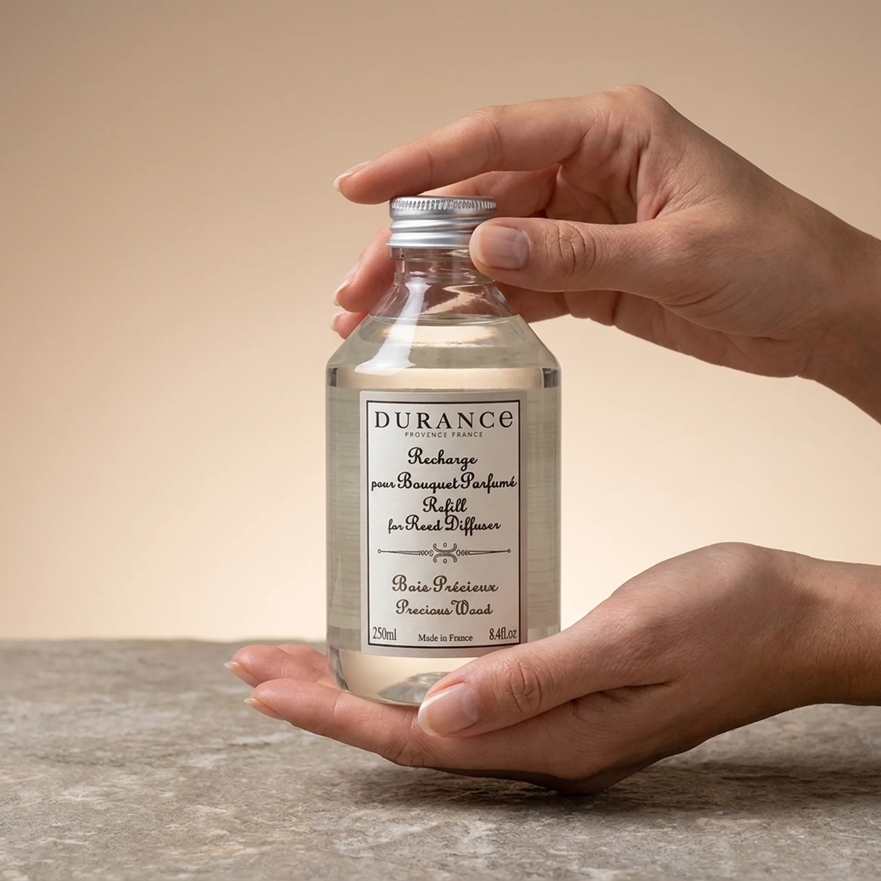 Эссенция для аромадиффузора Durance Refill for Scented Bouquet 250 мл Цінні породи дерева