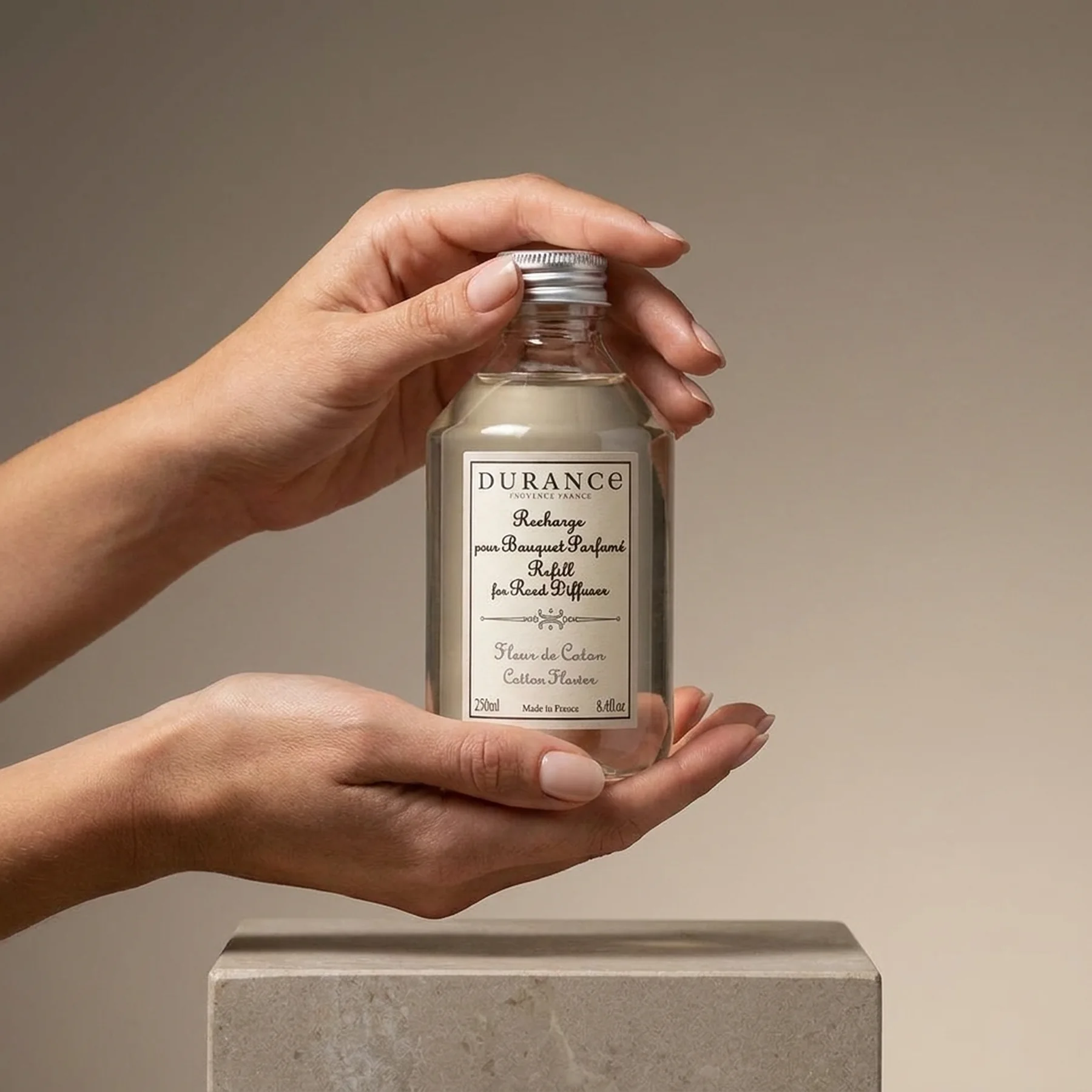 Эссенция для аромадиффузора Durance Refill for Scented Bouquet 250 мл Квіти бавовни