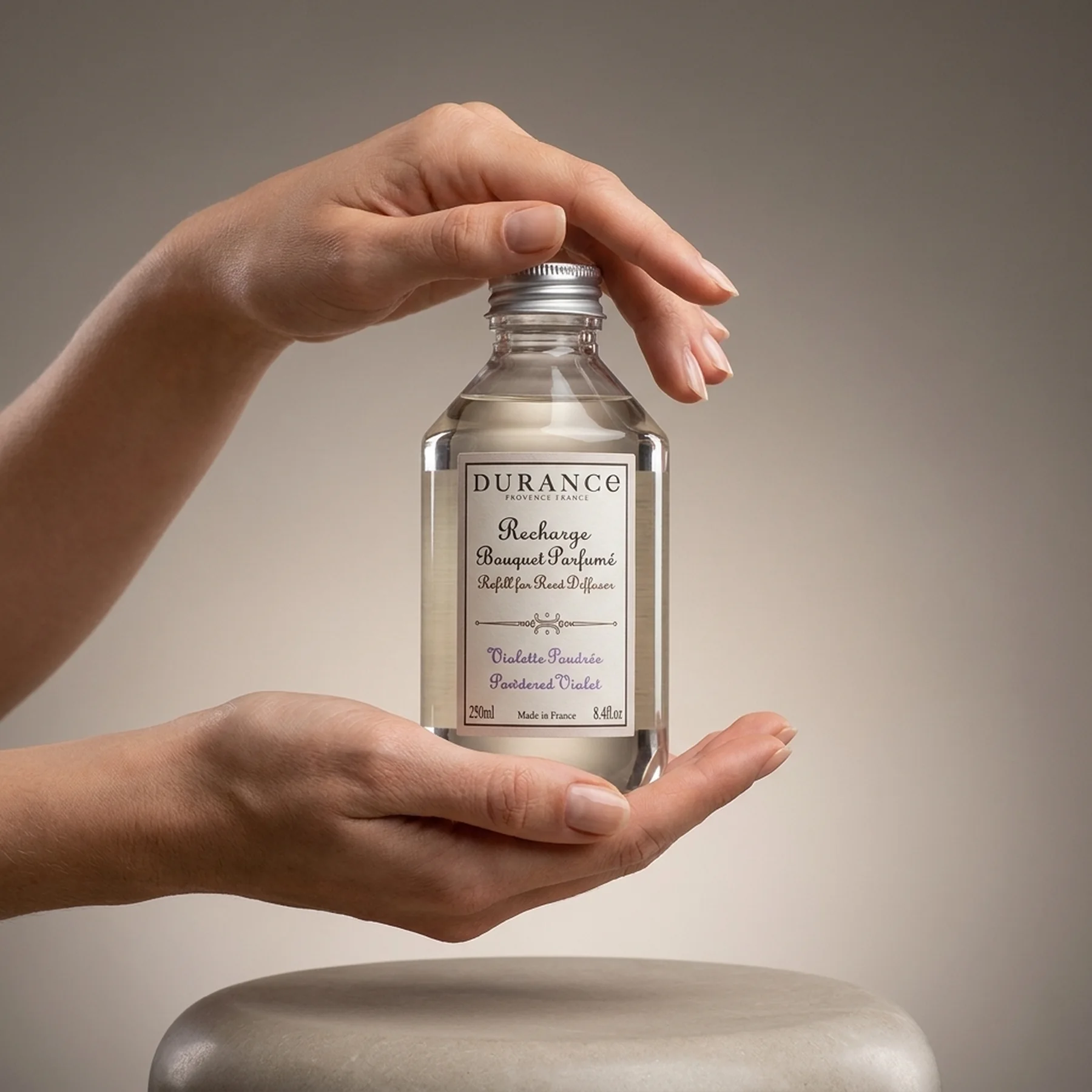 Эссенция для аромадиффузора Durance Refill for Scented Bouquet 250 мл Пудрова фіалка