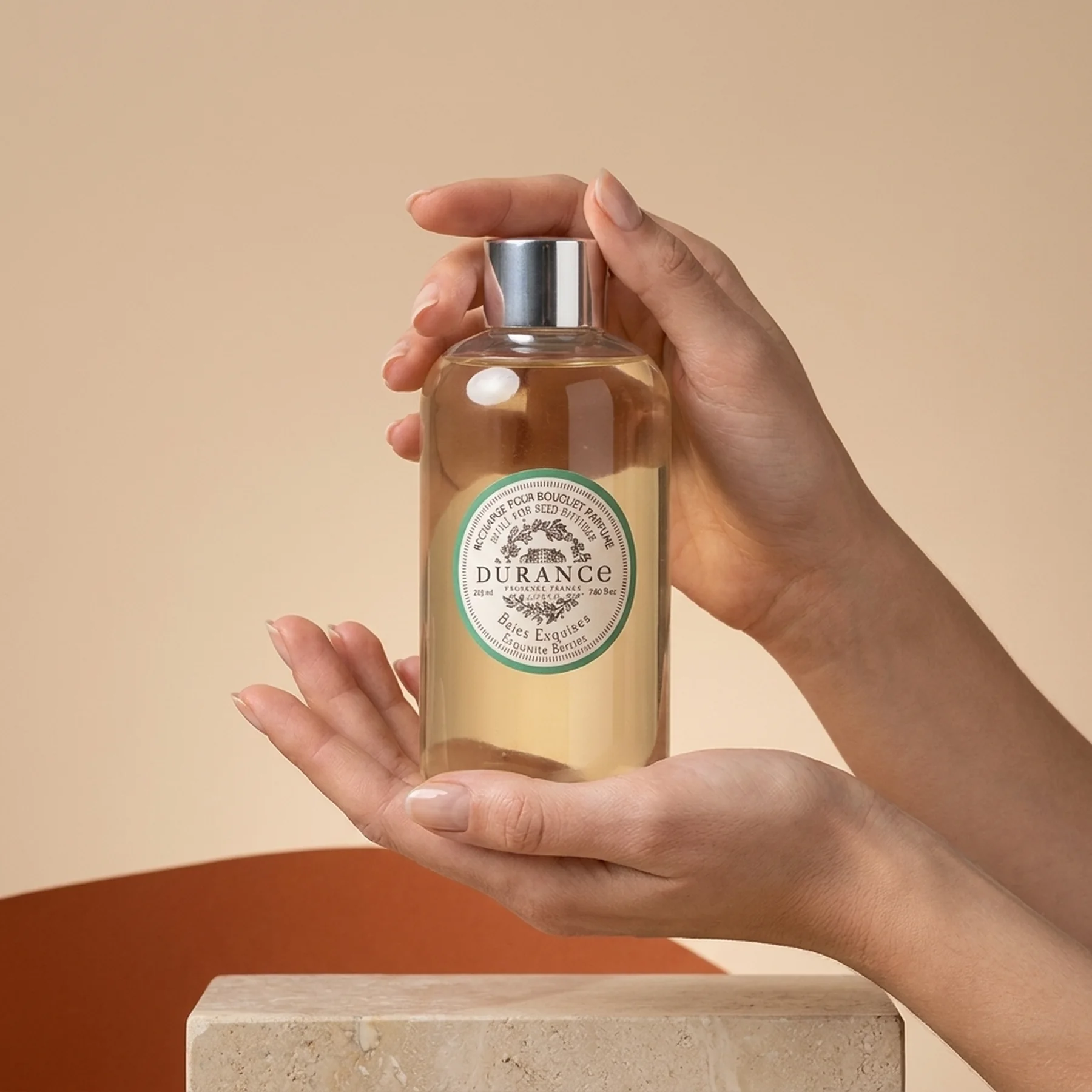 Эссенция парфюмированная для дома Durance Refill Bouquet Parfume Les Eternelles 225 мл Вишукані ягоди