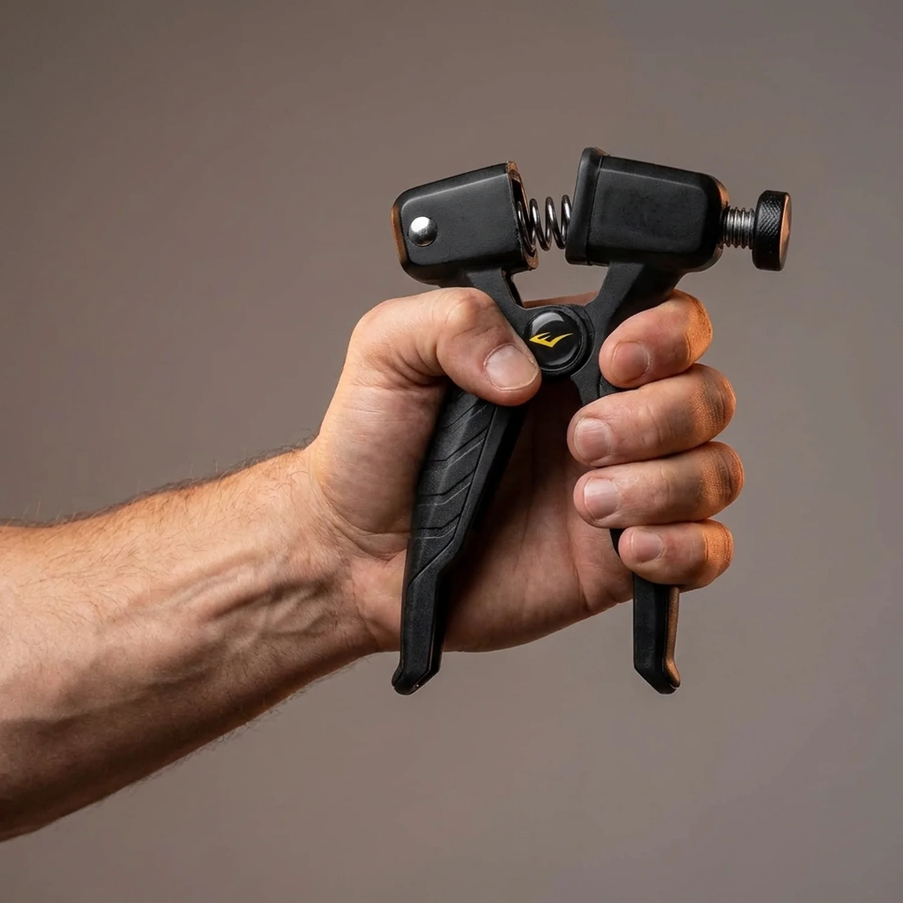 Еспандер для долоні Everlast ADJUSTABLE HAND GRIP HIGH TENSION