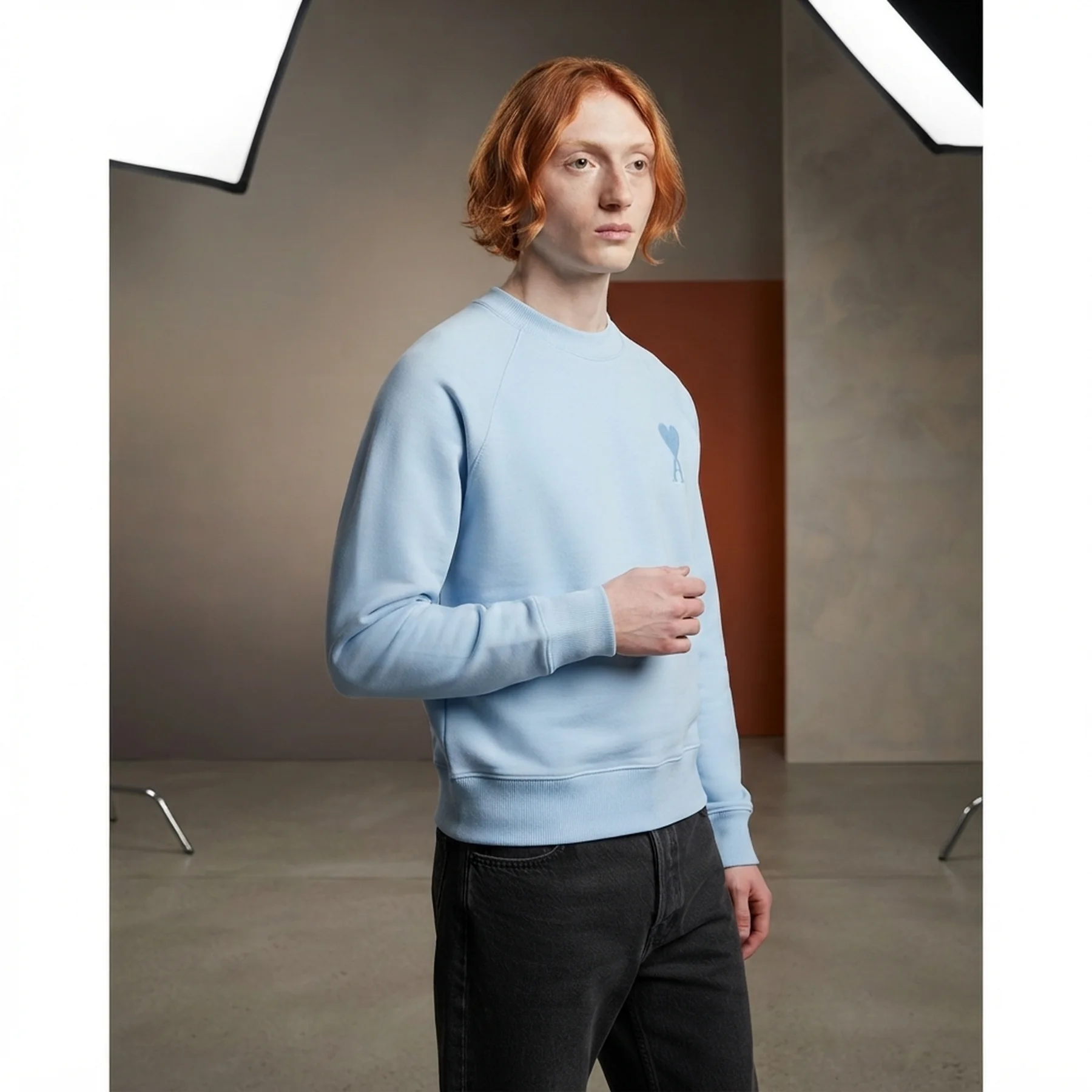 Фіолетовий світшот AMI SSENSE x