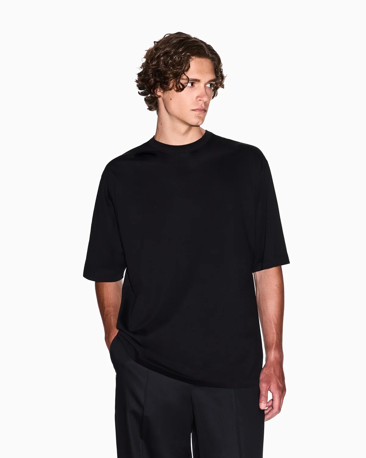 Футболка Armani Exchange з написом у тон 1159847966