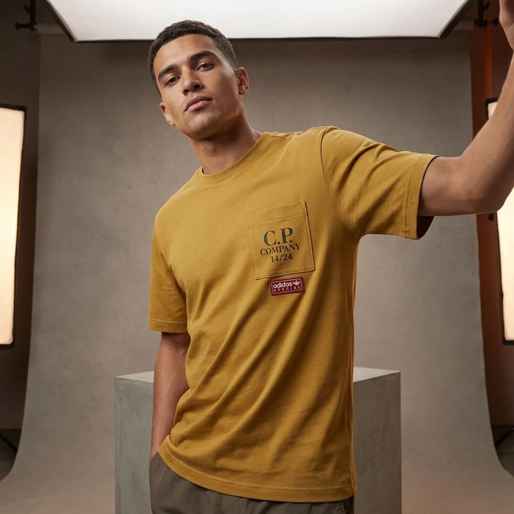Футболка чоловіча Adidas Cp Spzl Pkt Tee (JE8670)