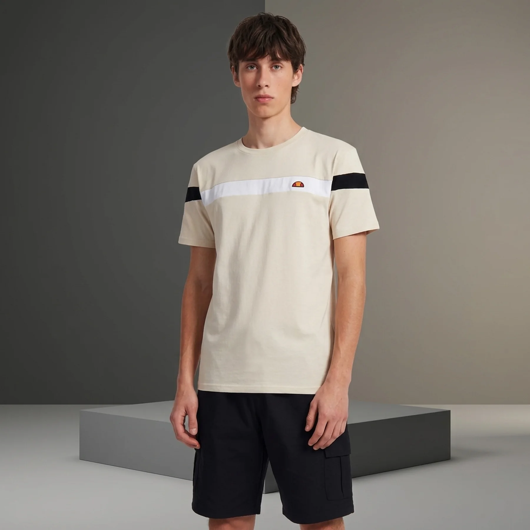 Футболка чоловіча Ellesse Caserio T-Shirt (SHR17433-904)