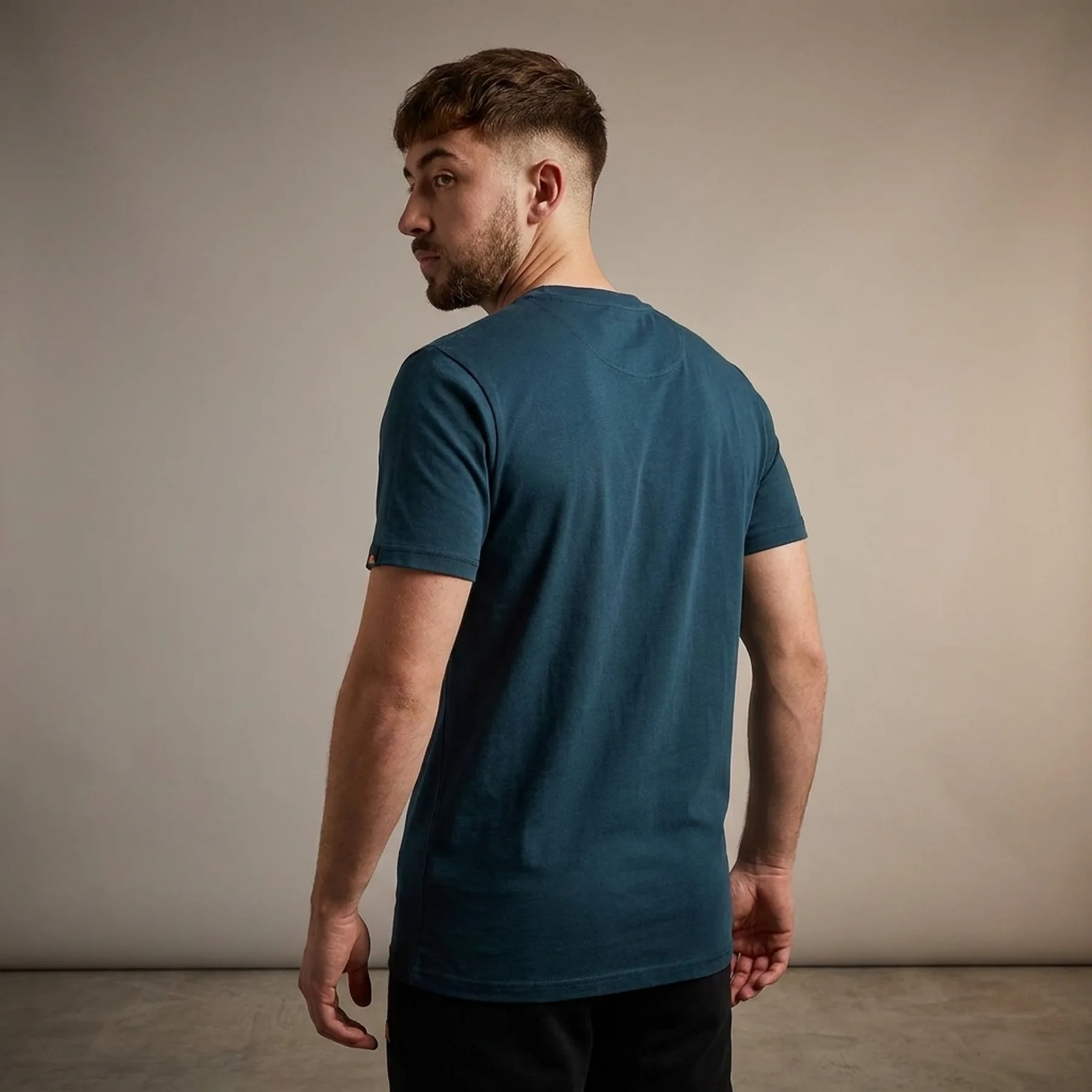 Футболка чоловіча Ellesse Men's Musivo T-Shirt (SHR17631-420)