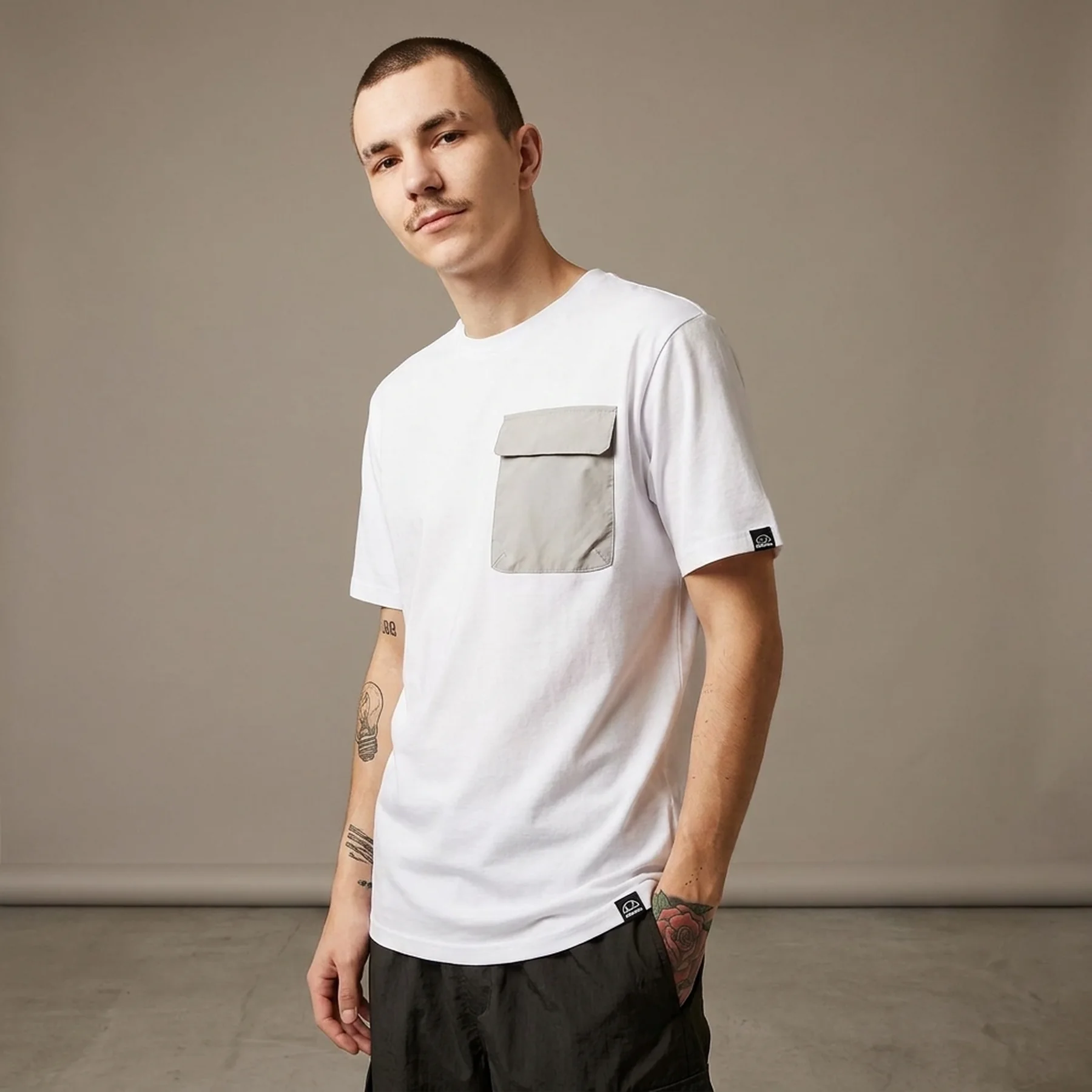 Футболка чоловіча Ellesse Reps Tee (SHV20516-908)