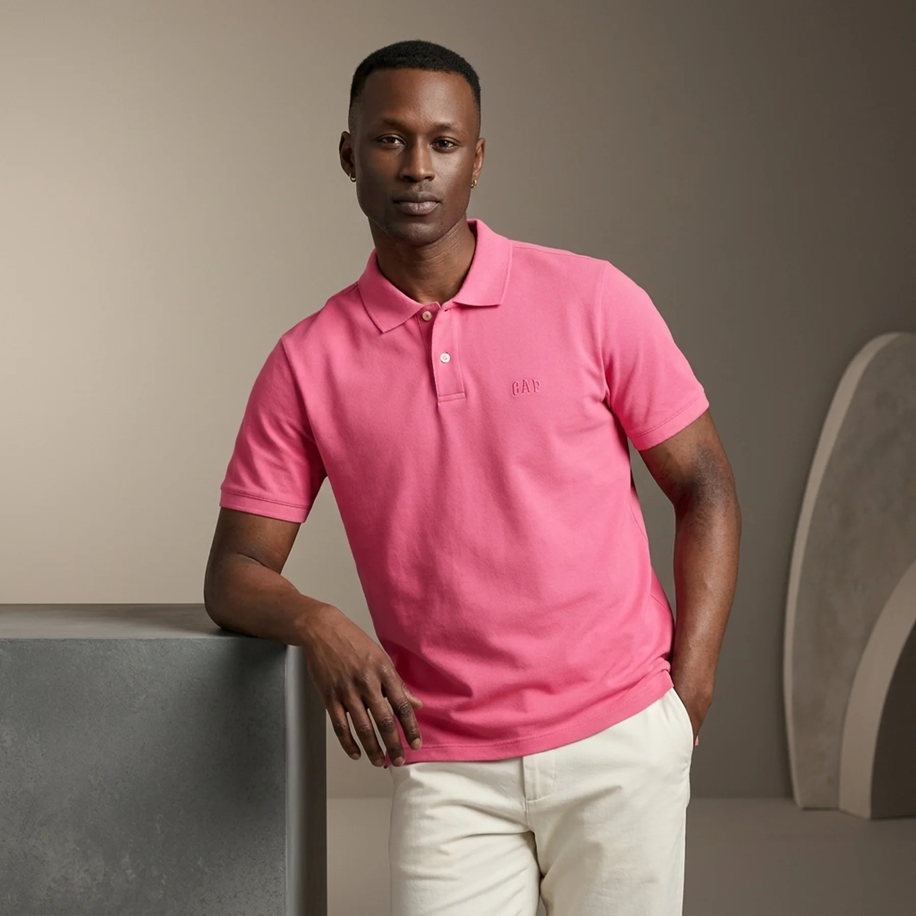 Футболка чоловіча Gap F-Logo Regular Fit Pink (586306-01)