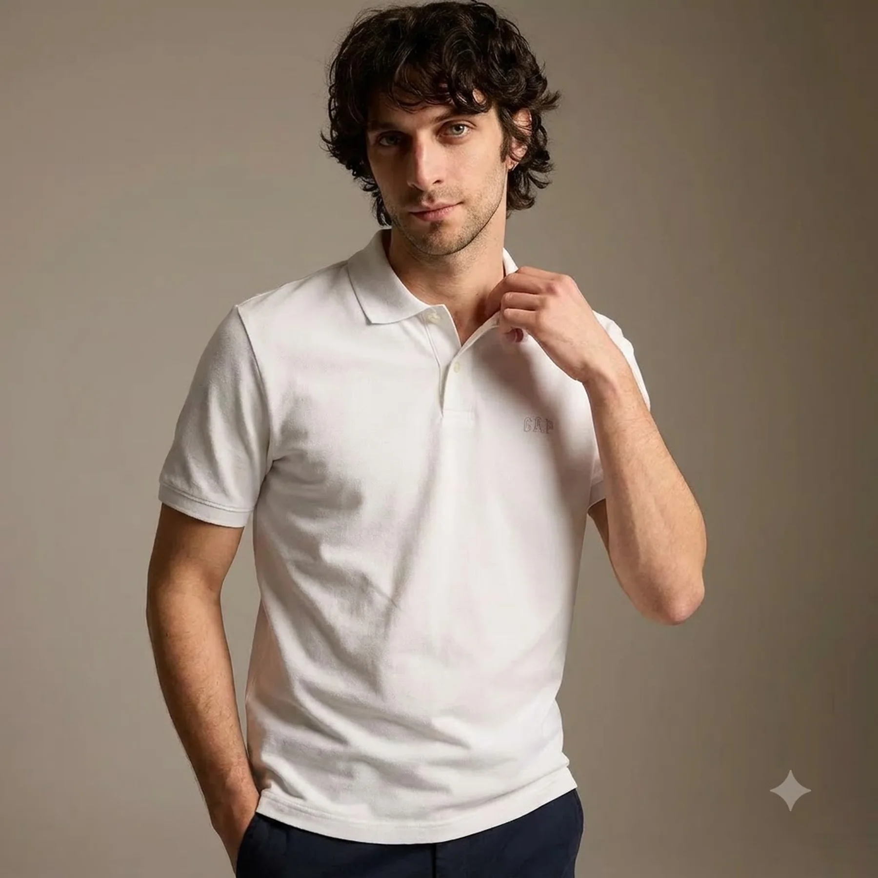 Футболка чоловіча Gap F-Logo Regular Fit White (586306-05)