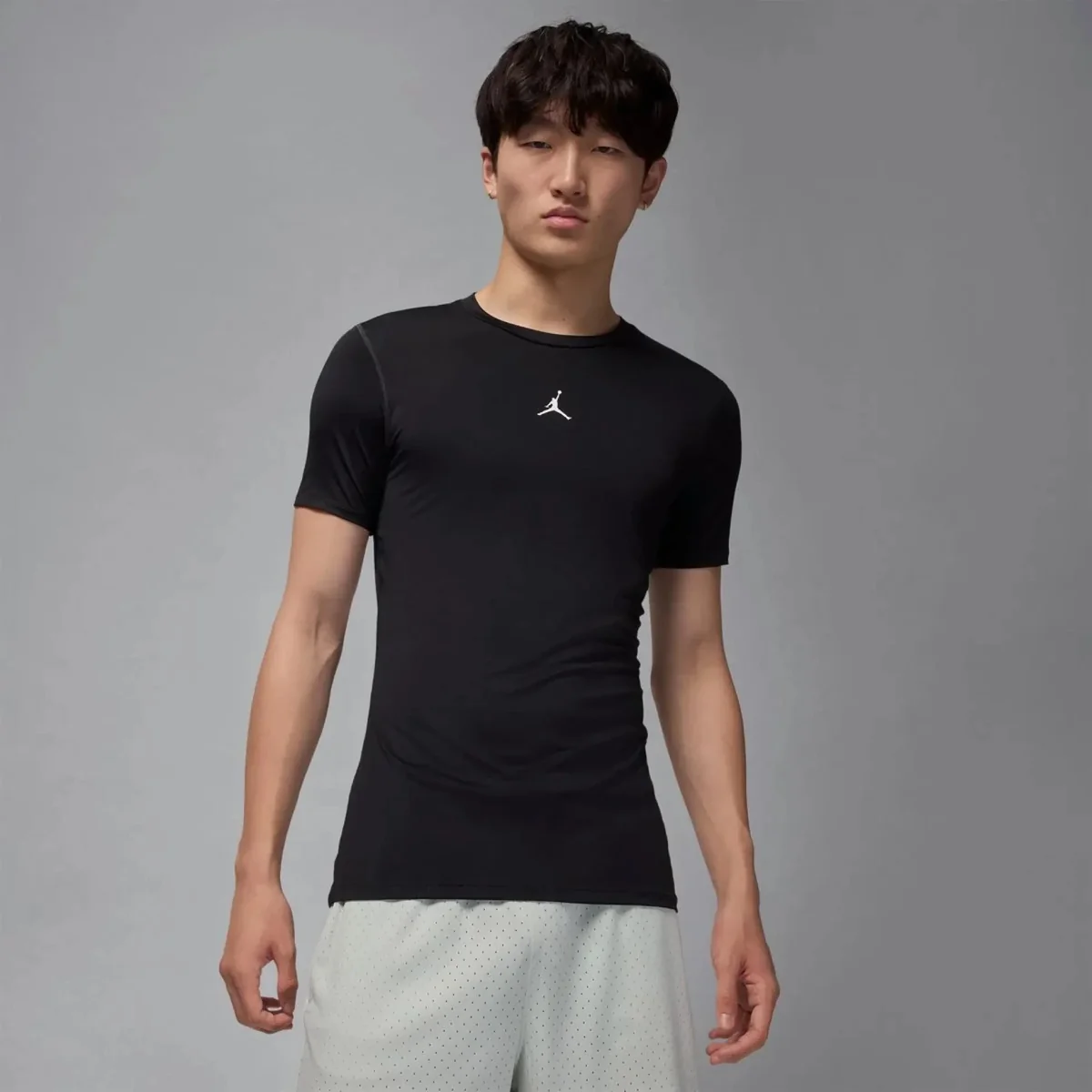 Футболка чоловіча Jordan Dri-Fit Short-Sleeve Base Layer Top Black (HV4099-010)