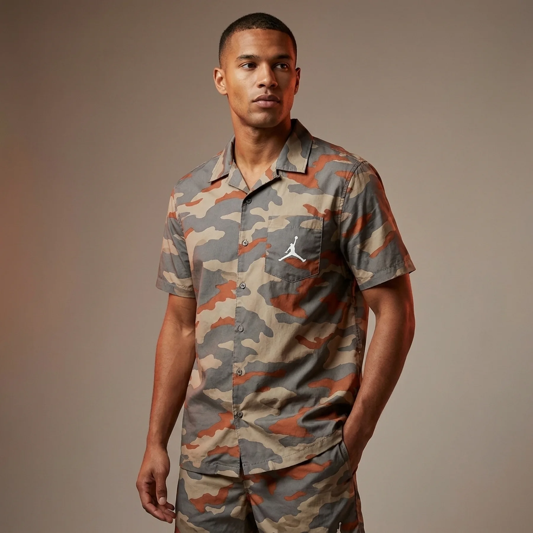 Футболка чоловіча Jordan Ess Poolside Aop Top (FN4641-133)