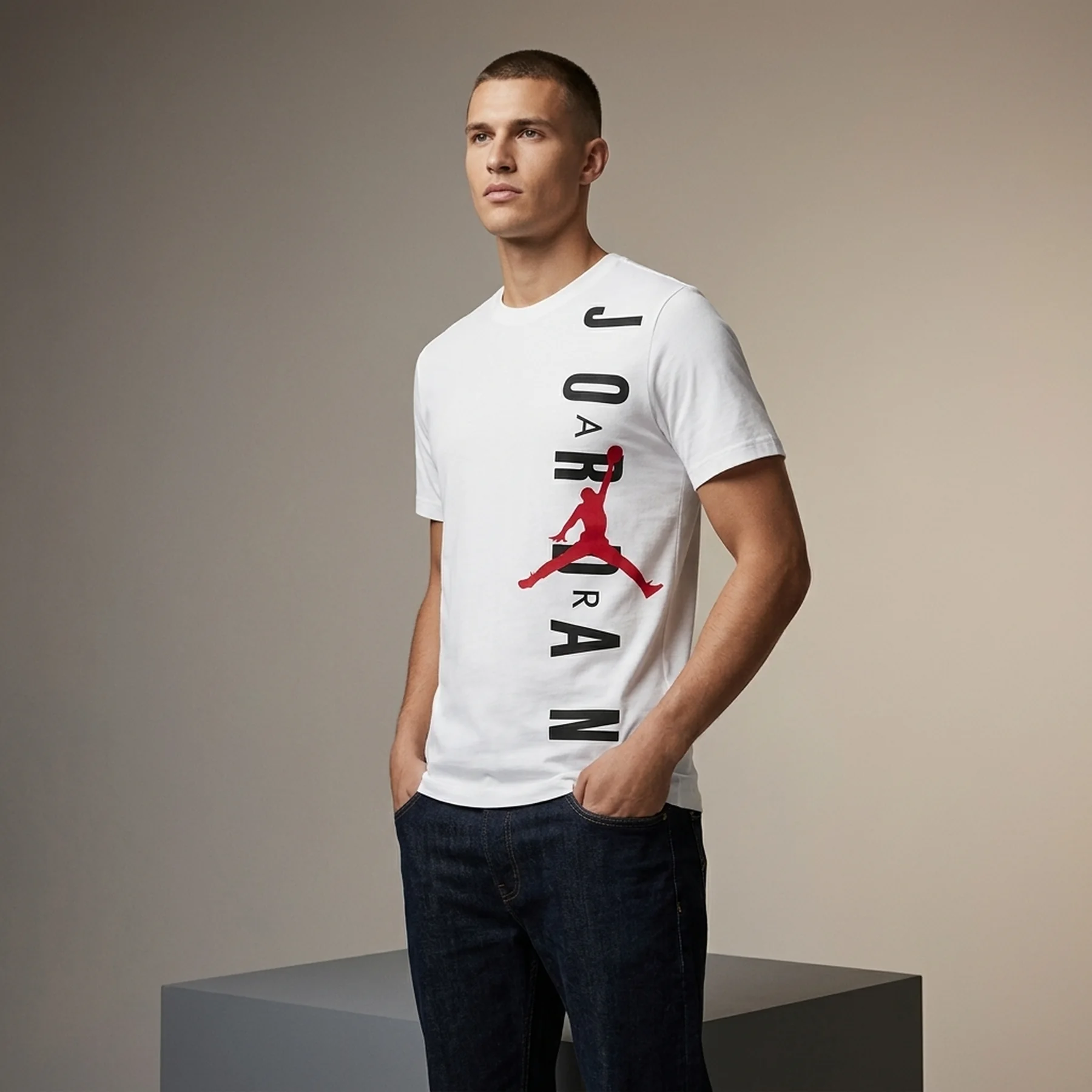 Футболка чоловіча Jordan Hbr Vertical Tee (BV0086-100)