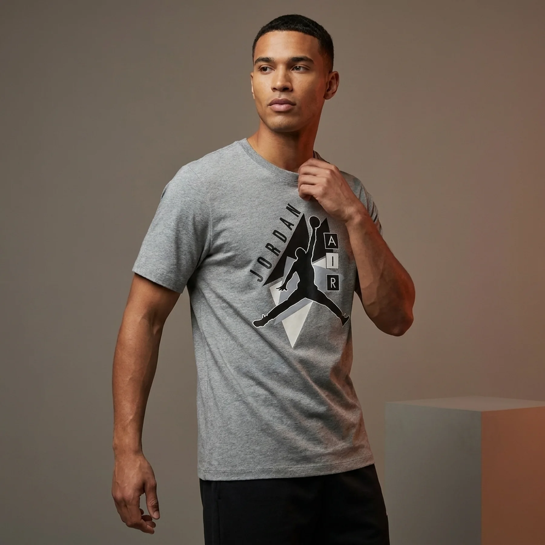 Футболка чоловіча Jordan Jordan T-Shirt Brand Grey (FD7031-091)