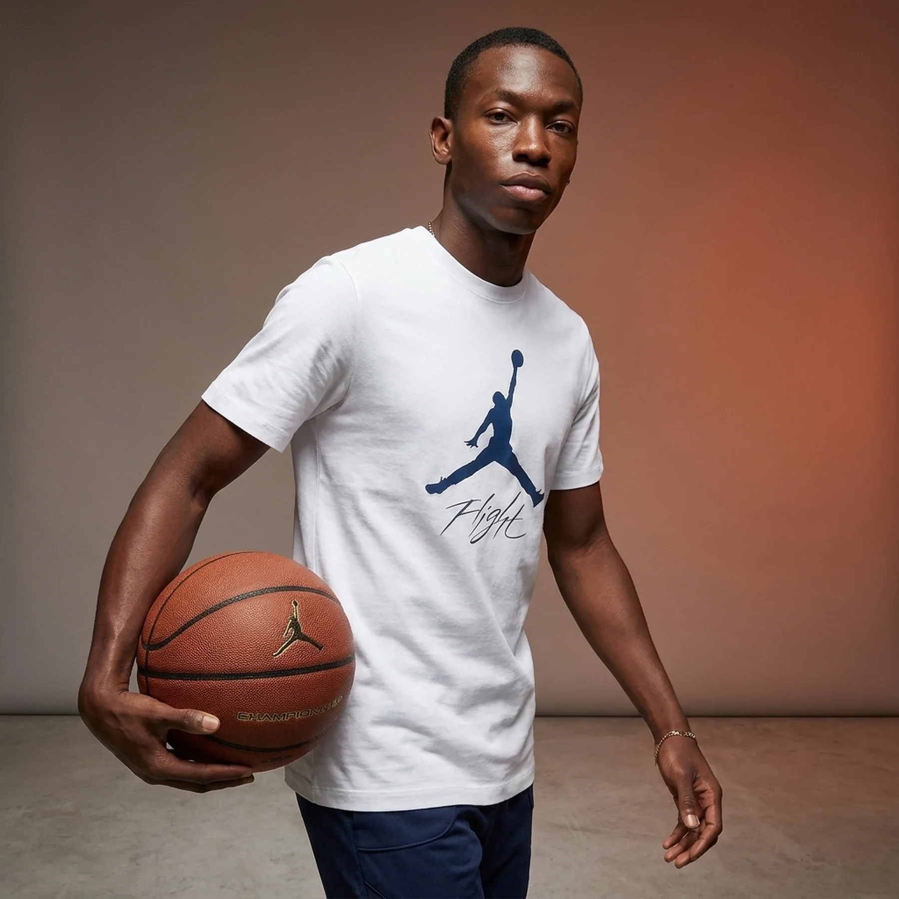 Футболка чоловіча Jordan Jumpman Flight Men's T-Shirt (AO0664-102)