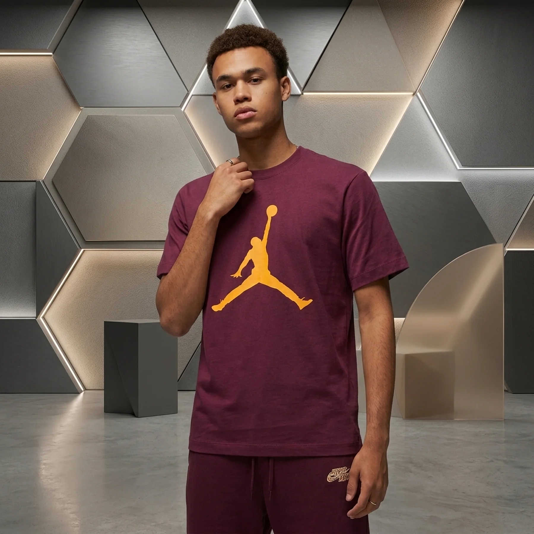 Футболка чоловіча Jordan Jumpman Ss Crew (CJ0921-680)
