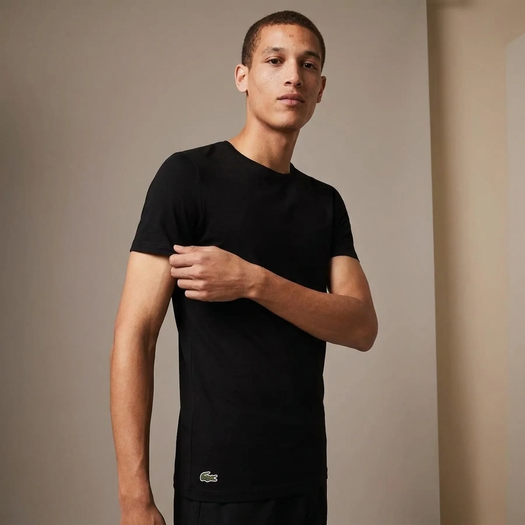 Футболка чоловіча Lacoste Mens TH3321 Undershirt T-Shirt - Black