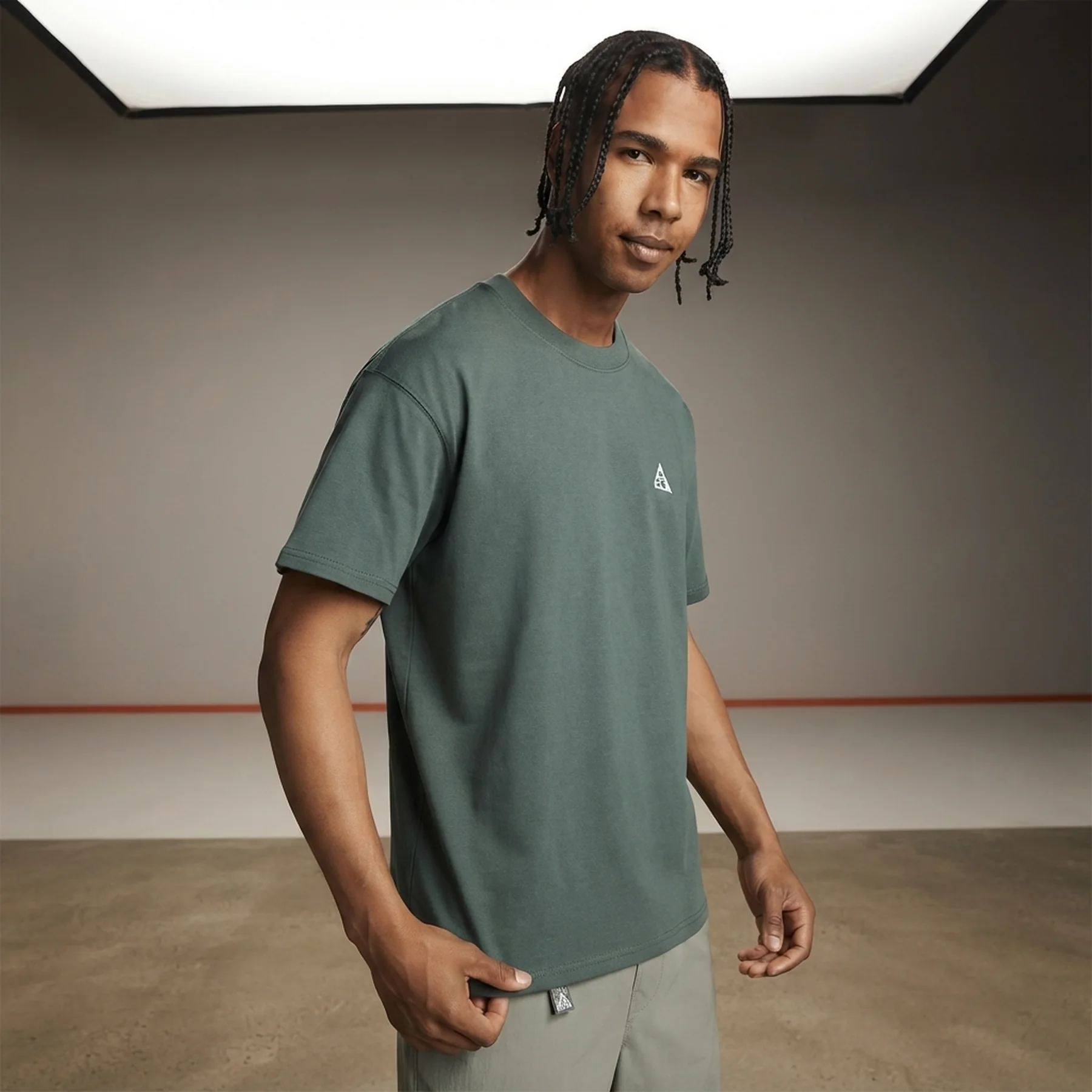 Футболка чоловіча Nike Acg Tee Green (DJ3642-338)
