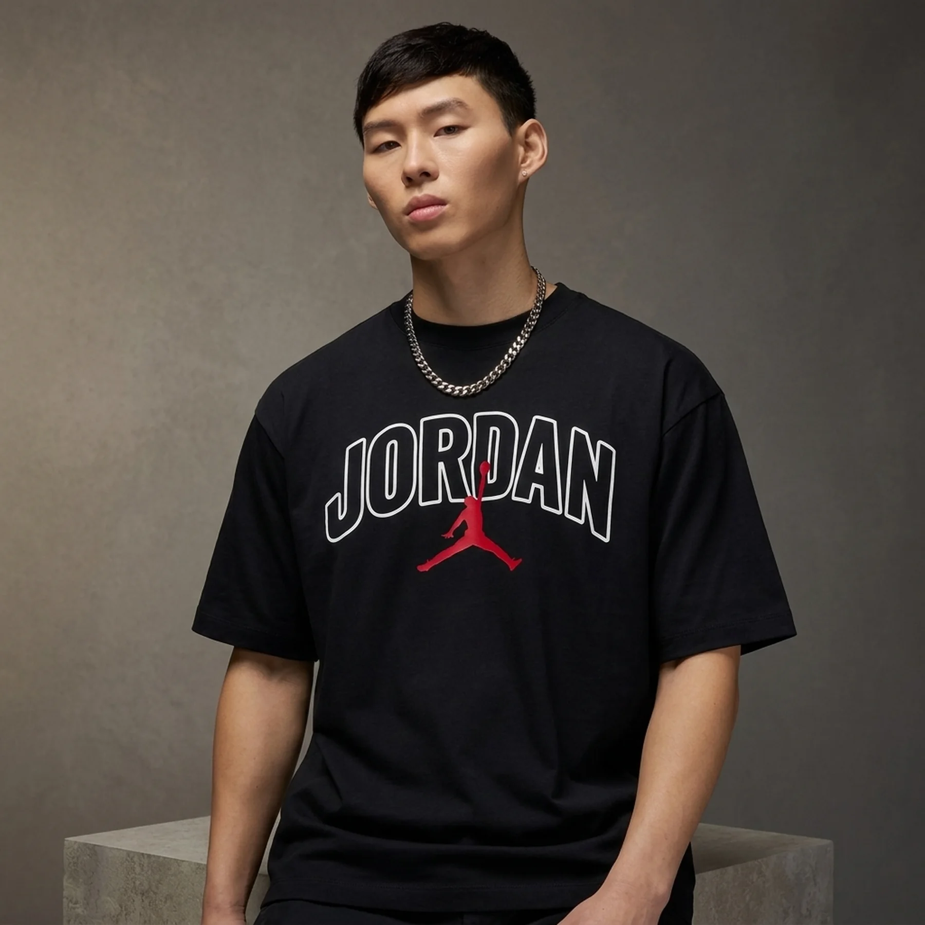 Футболка чоловіча Nike Air Wordmark T-Shirt (IB7347-010)