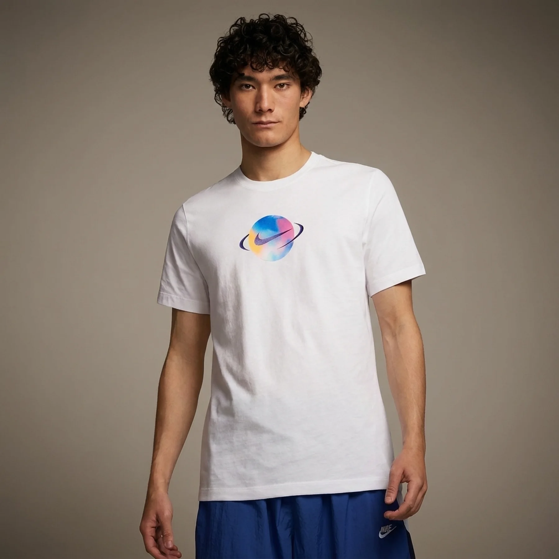 Футболка чоловіча Nike Cosmic Shift T-Shirt (HV9910-100)