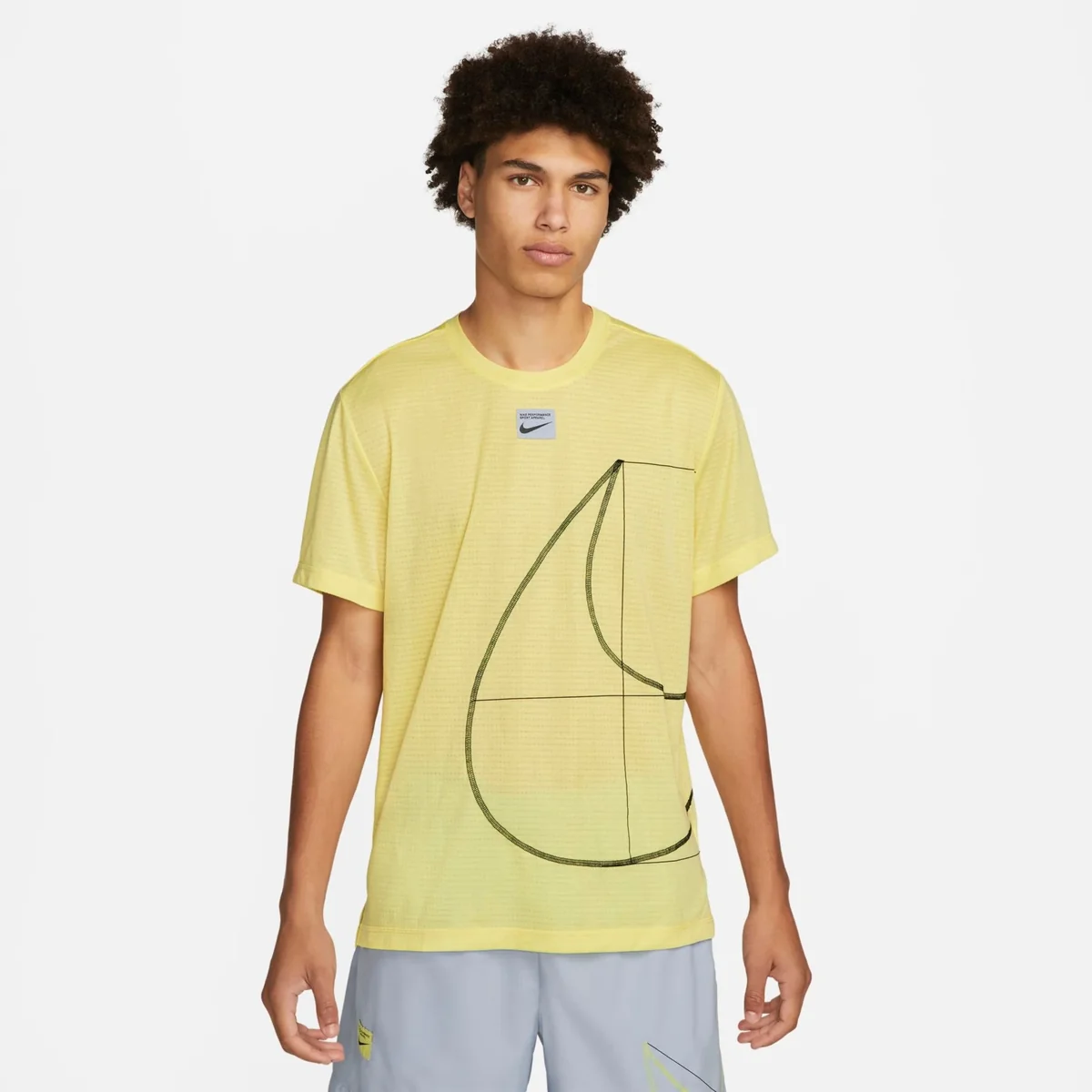 Футболка чоловіча Nike Df Q5 Ss Top Yellow (DQ6626-706)