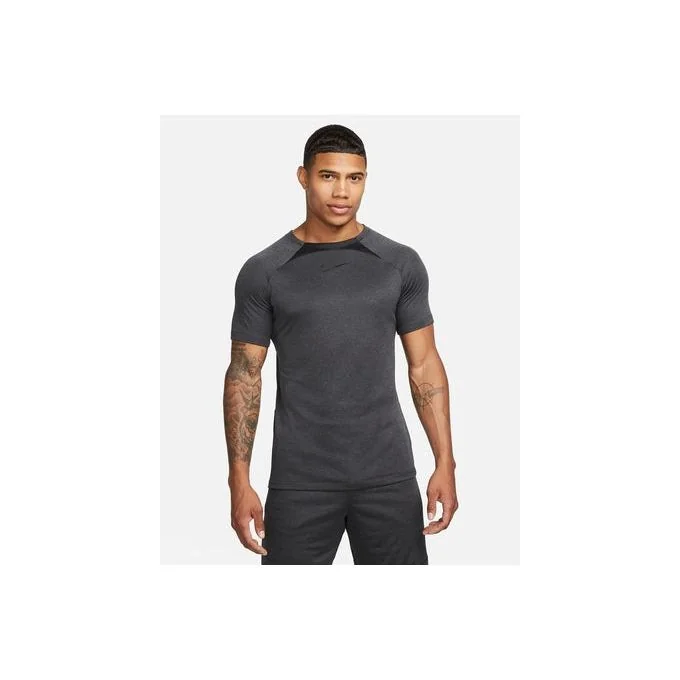 Футболка чоловіча Nike Dry-Fit Academy Top Short-Sleeve Mat Nov (FB6333-010)